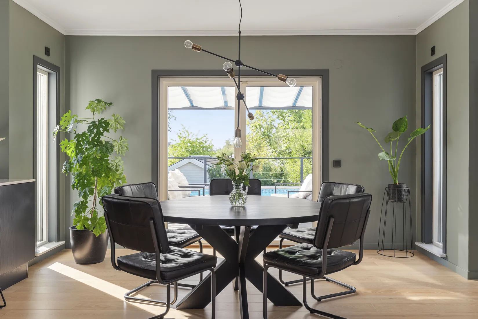 Villa, Odensvägen 46, Täby Kyrkby, Täby