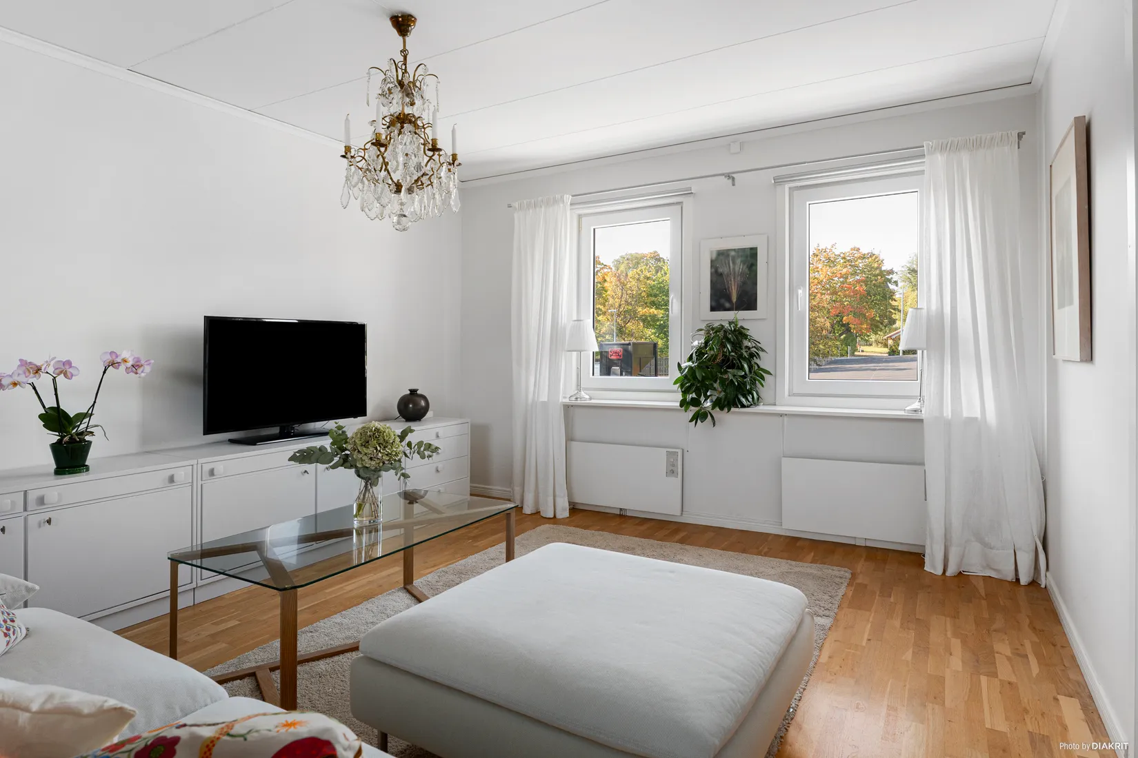 Radhus, Albert Målares väg 1E, Täby Kyrkby, Täby