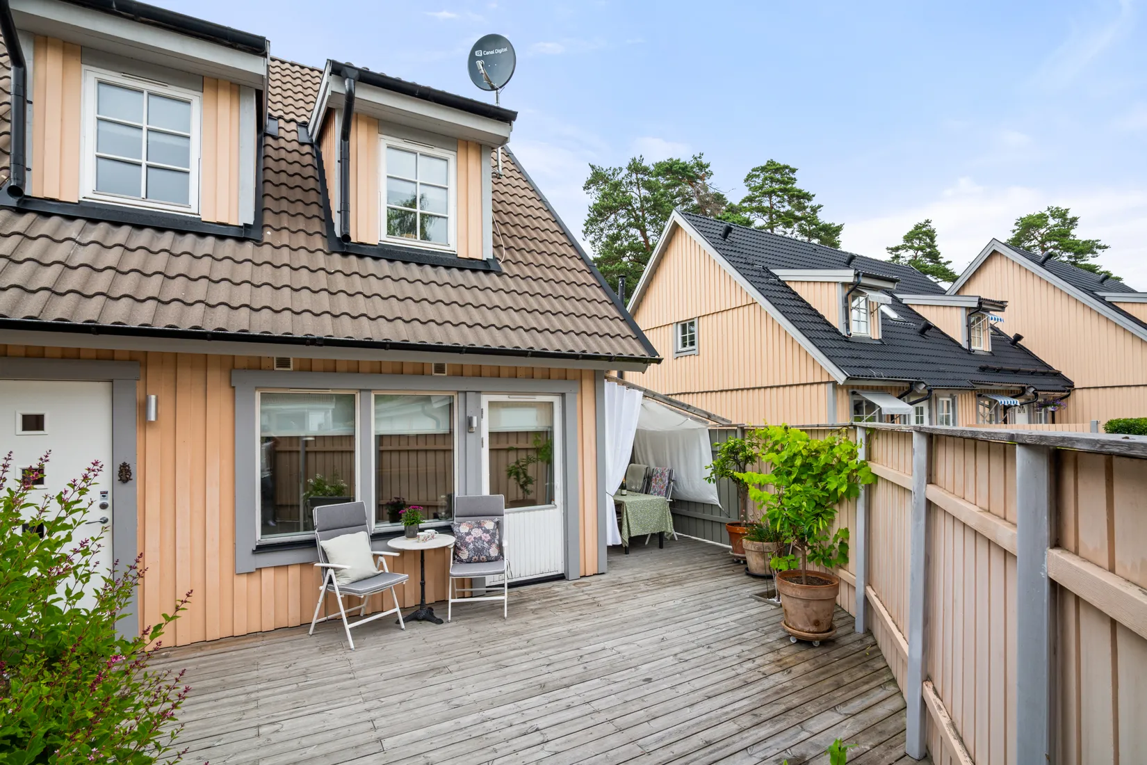 Radhus, Öringevägen 104, Öringe, Tyresö