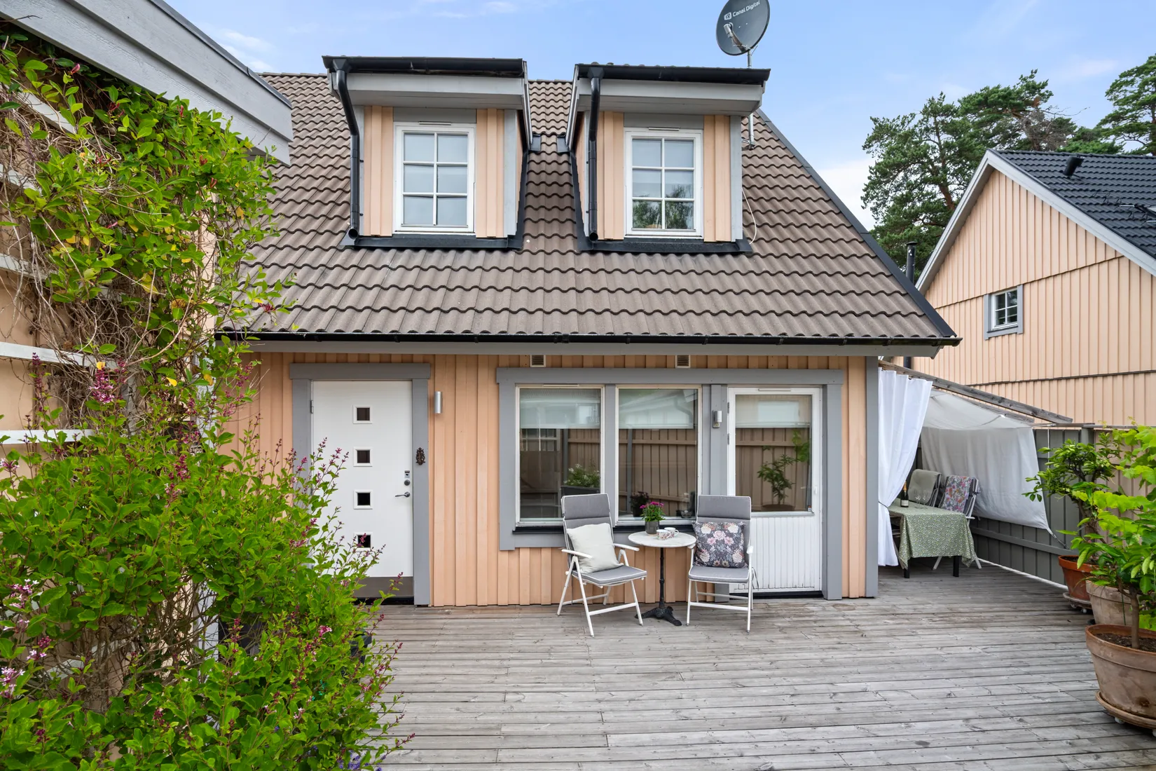 Radhus, Öringevägen 104, Öringe, Tyresö