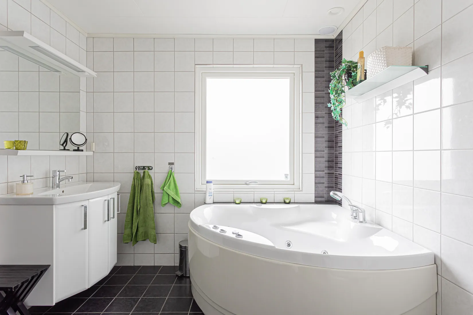 Villa, Isflaksvägen 9, Hökåsen, Västerås