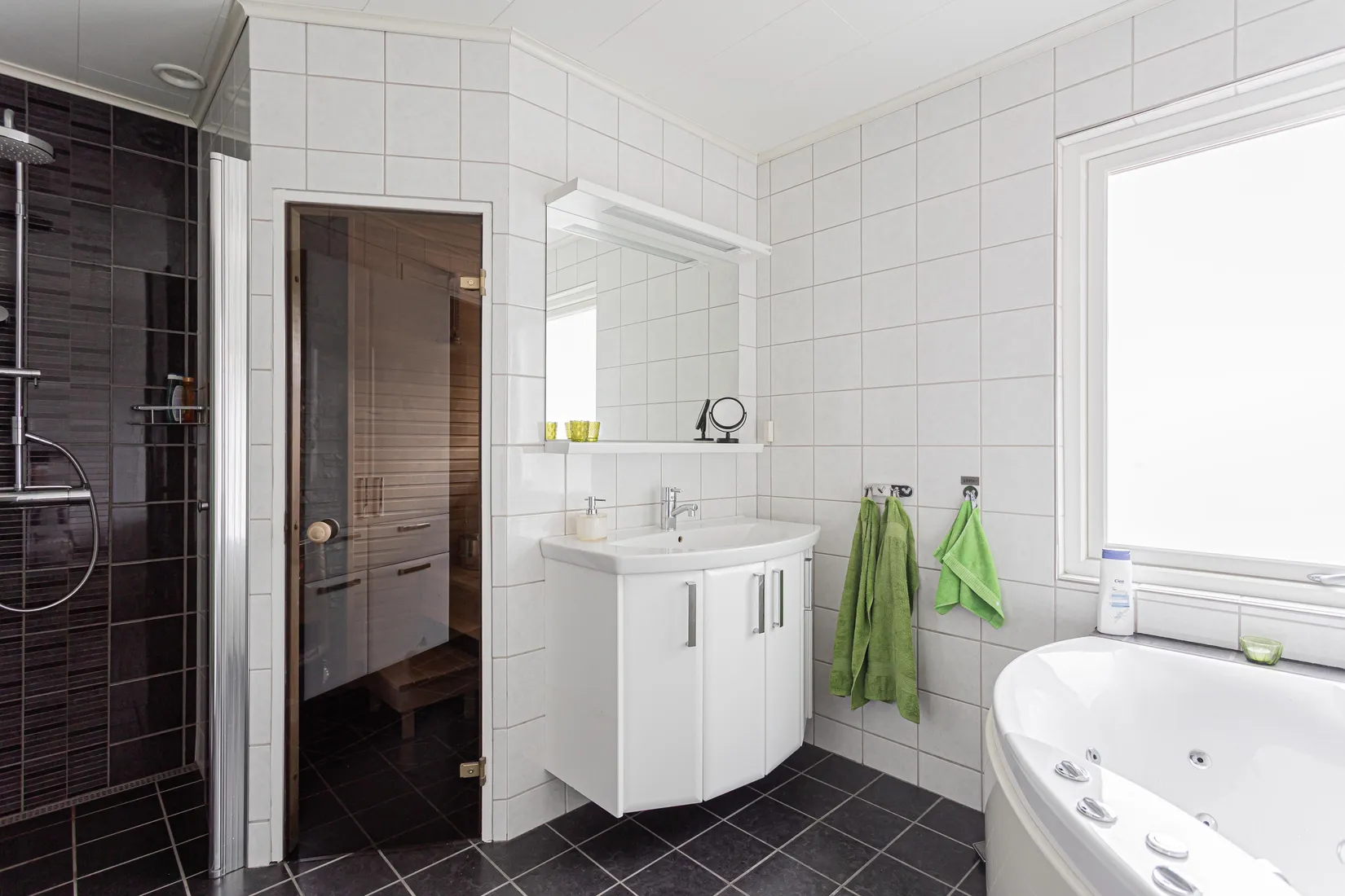 Villa, Isflaksvägen 9, Hökåsen, Västerås