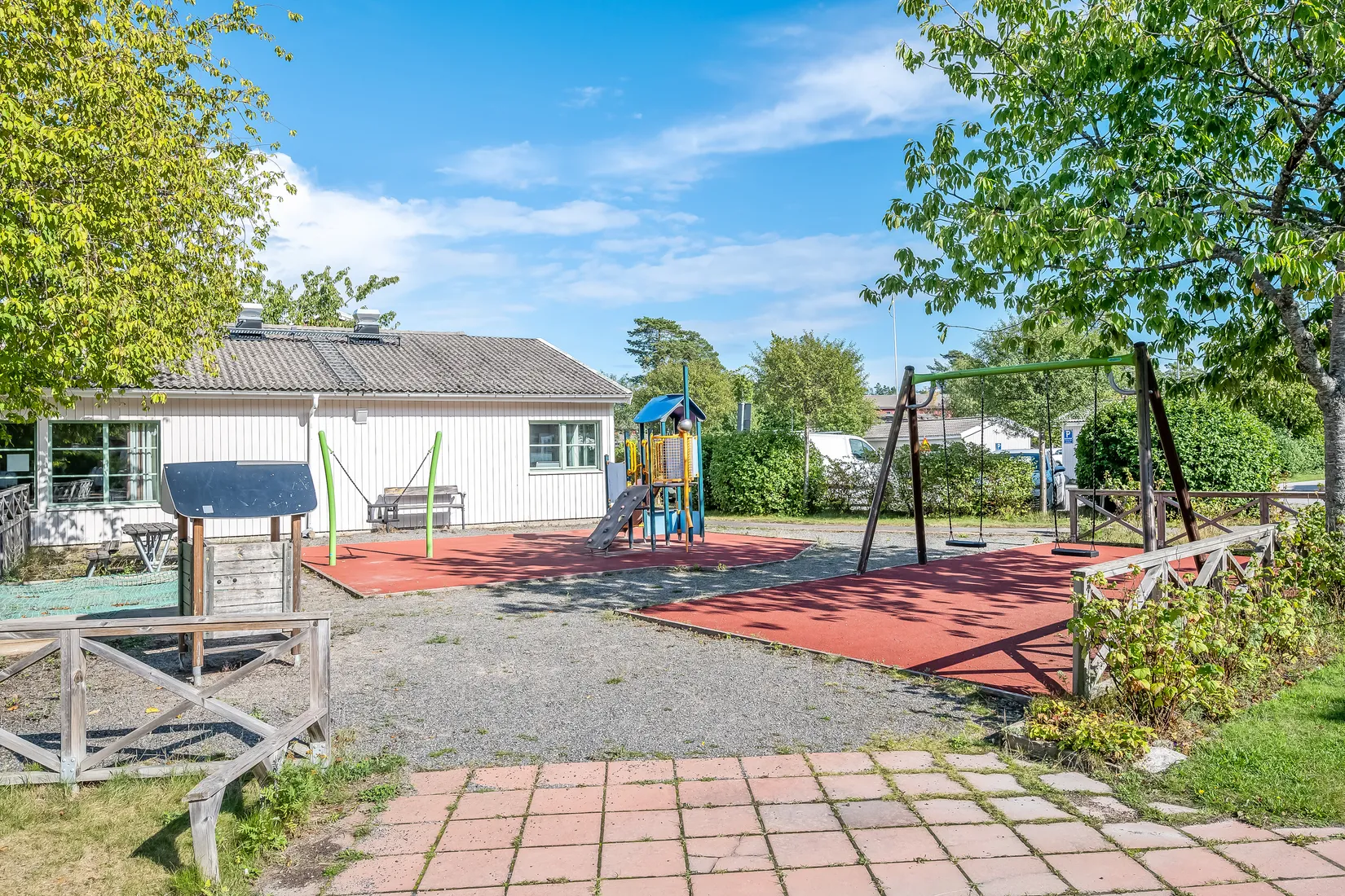 Radhus, Skansvägen 43, Sandhamn, Nynäshamn