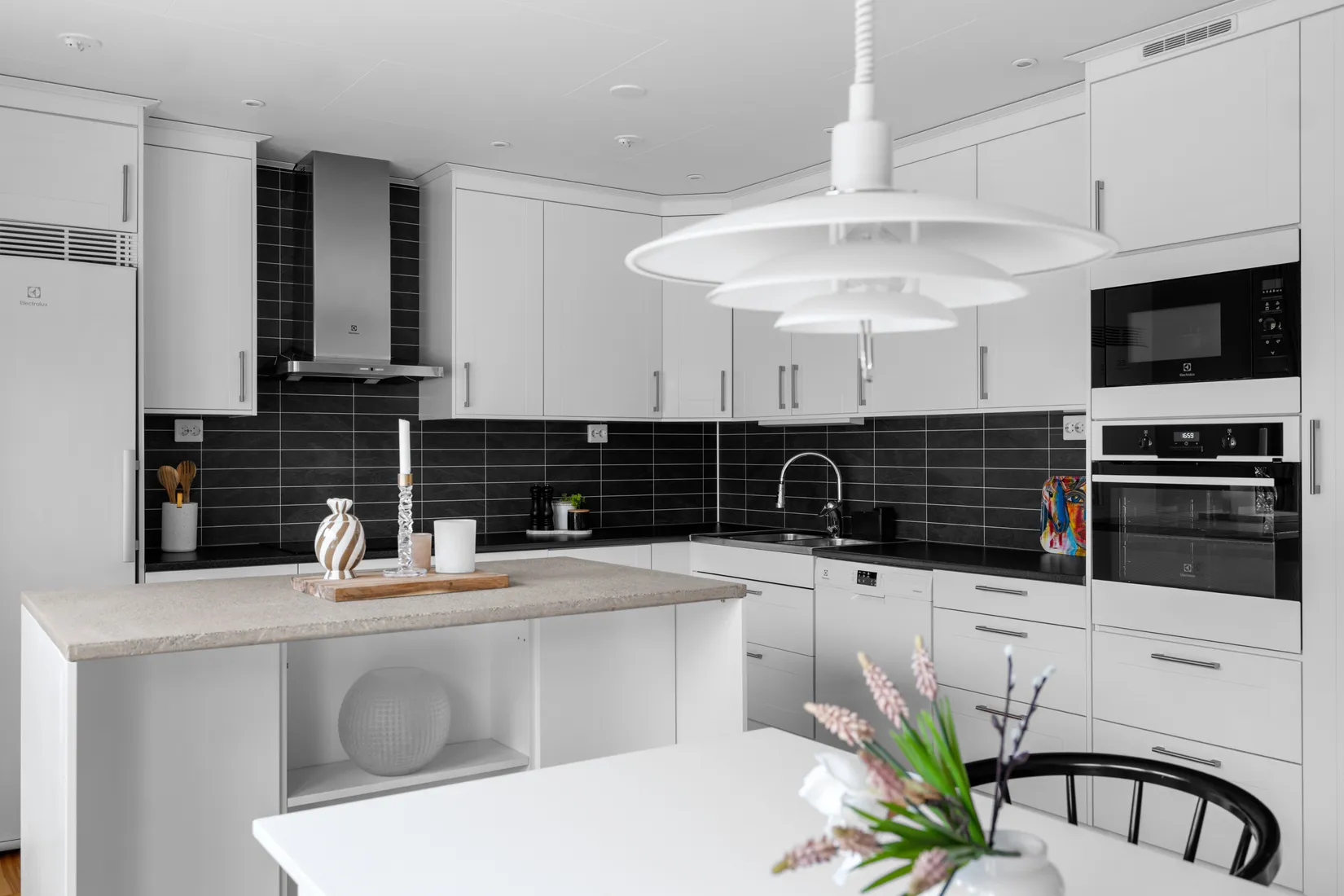Radhus, Hillersjövägen 2R, Nynäshamn Stora vika, Nynäshamn