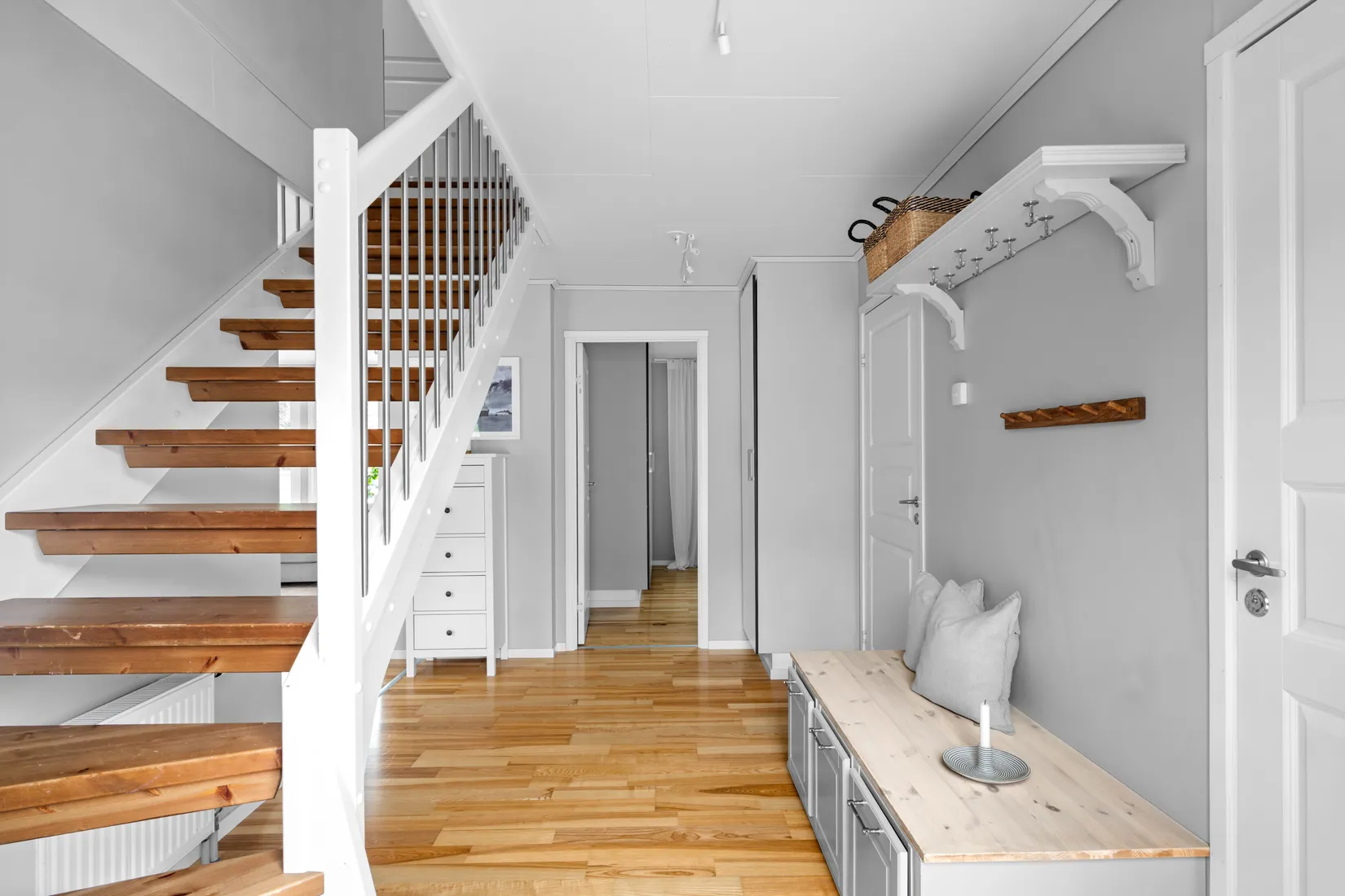 Radhus, Hillersjövägen 2R, Nynäshamn Stora vika, Nynäshamn