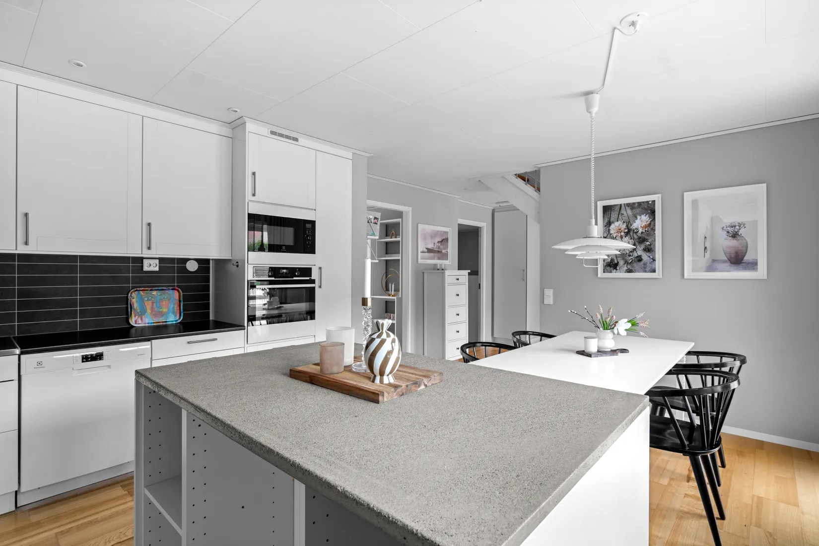 Radhus, Hillersjövägen 2R, Nynäshamn Stora vika, Nynäshamn
