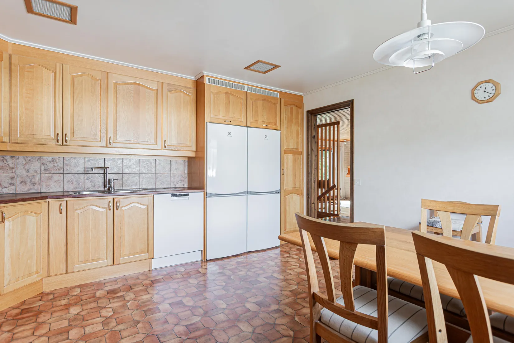 Villa, Rundhällsvägen 10, Hökåsen, Västerås