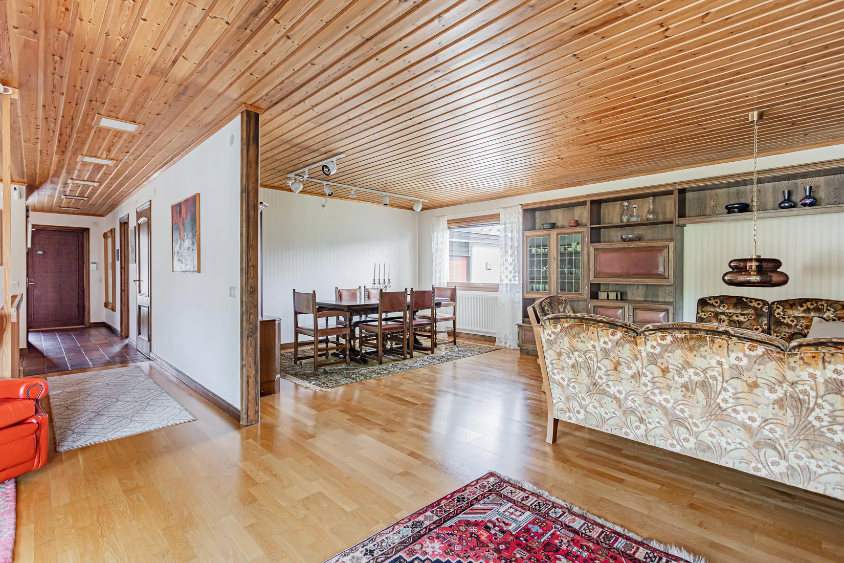 Villa, Rundhällsvägen 10, Hökåsen, Västerås