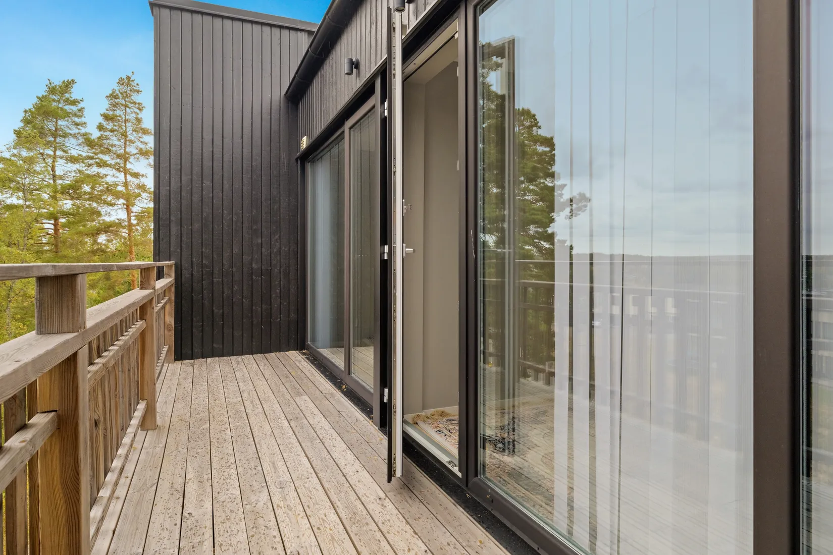 Radhus, Åkerhielms väg 11B, Margretelund, Österåker