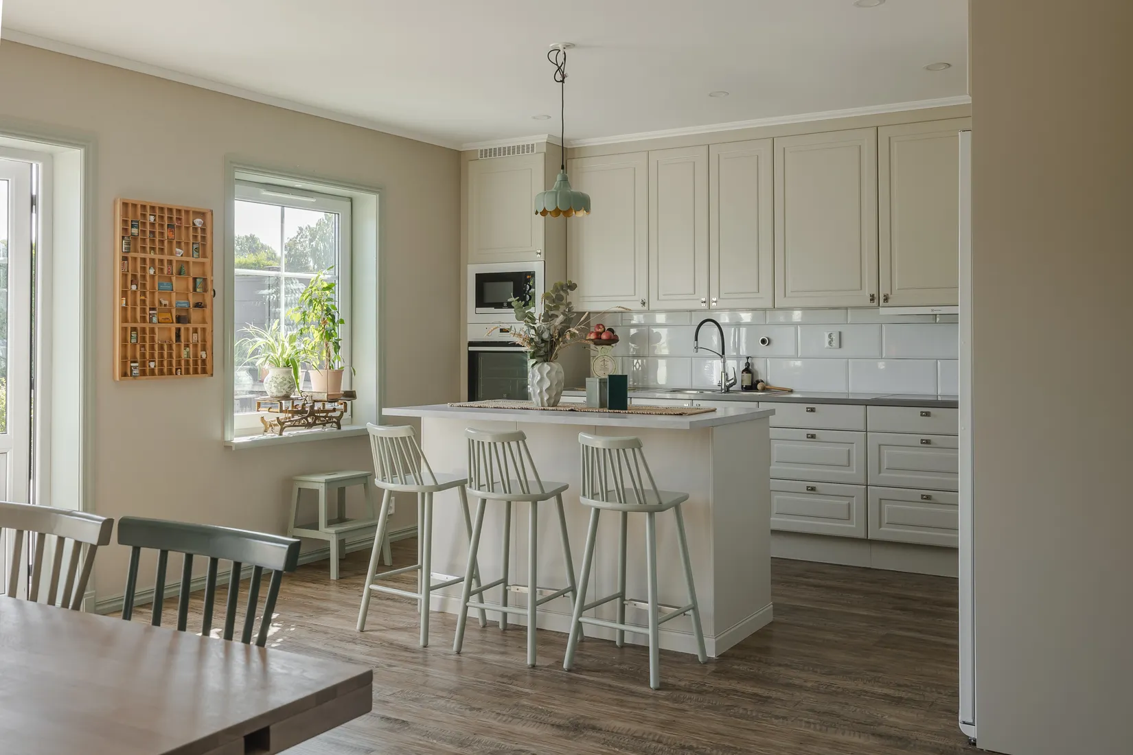 Radhus, Västra Rosenlundsvägen 38, Lövnäs, Hammarö