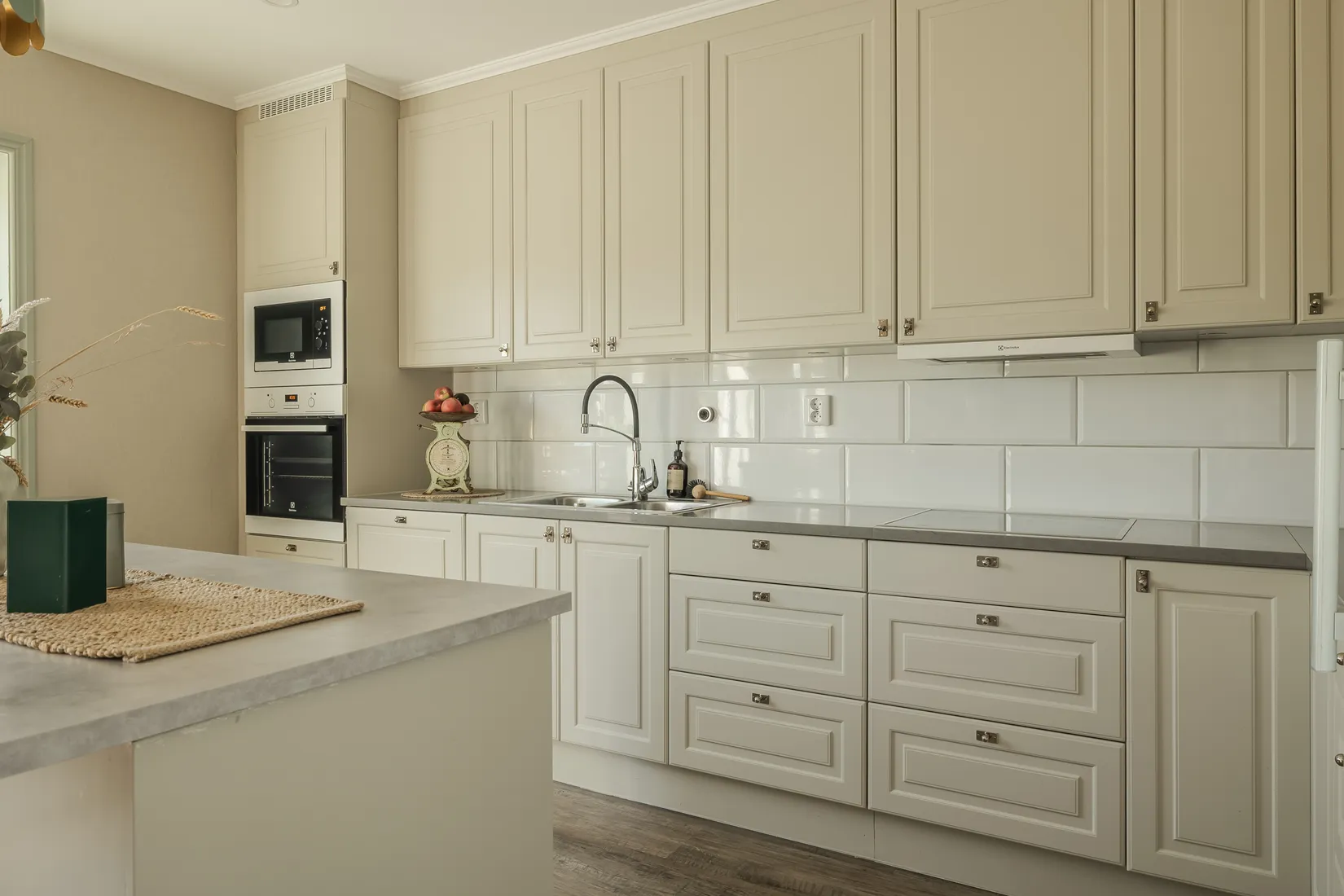 Radhus, Västra Rosenlundsvägen 38, Lövnäs, Hammarö