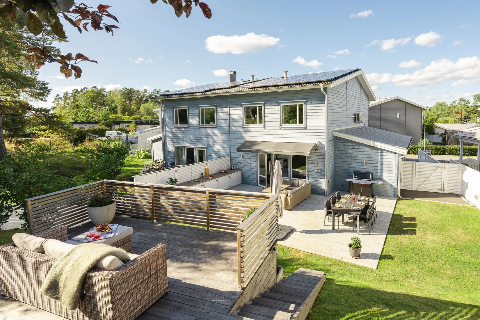 Radhus, Norra Atriumvägen 18, Kvisslingby, Österåker