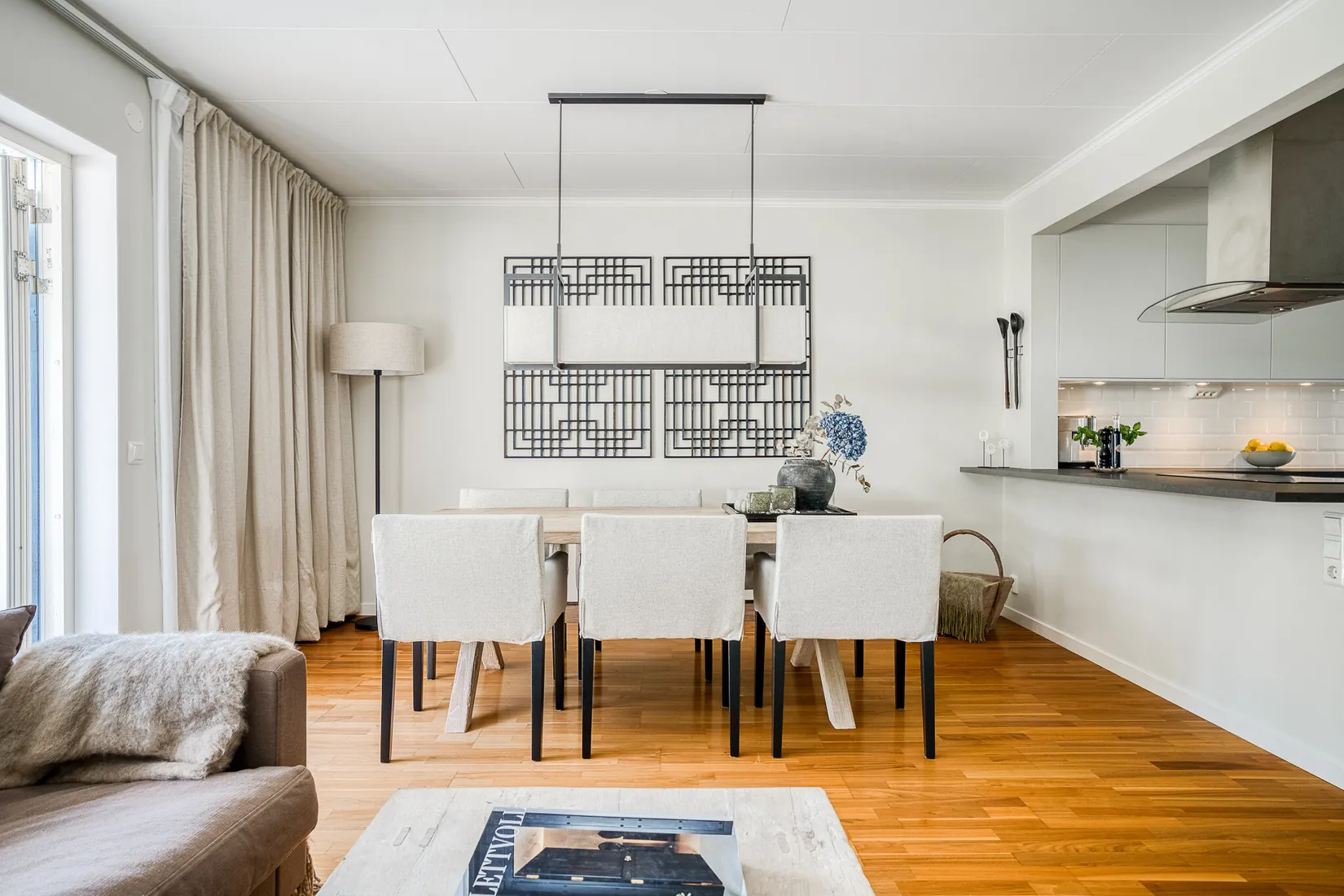 Radhus, Norra Atriumvägen 18, Kvisslingby, Österåker