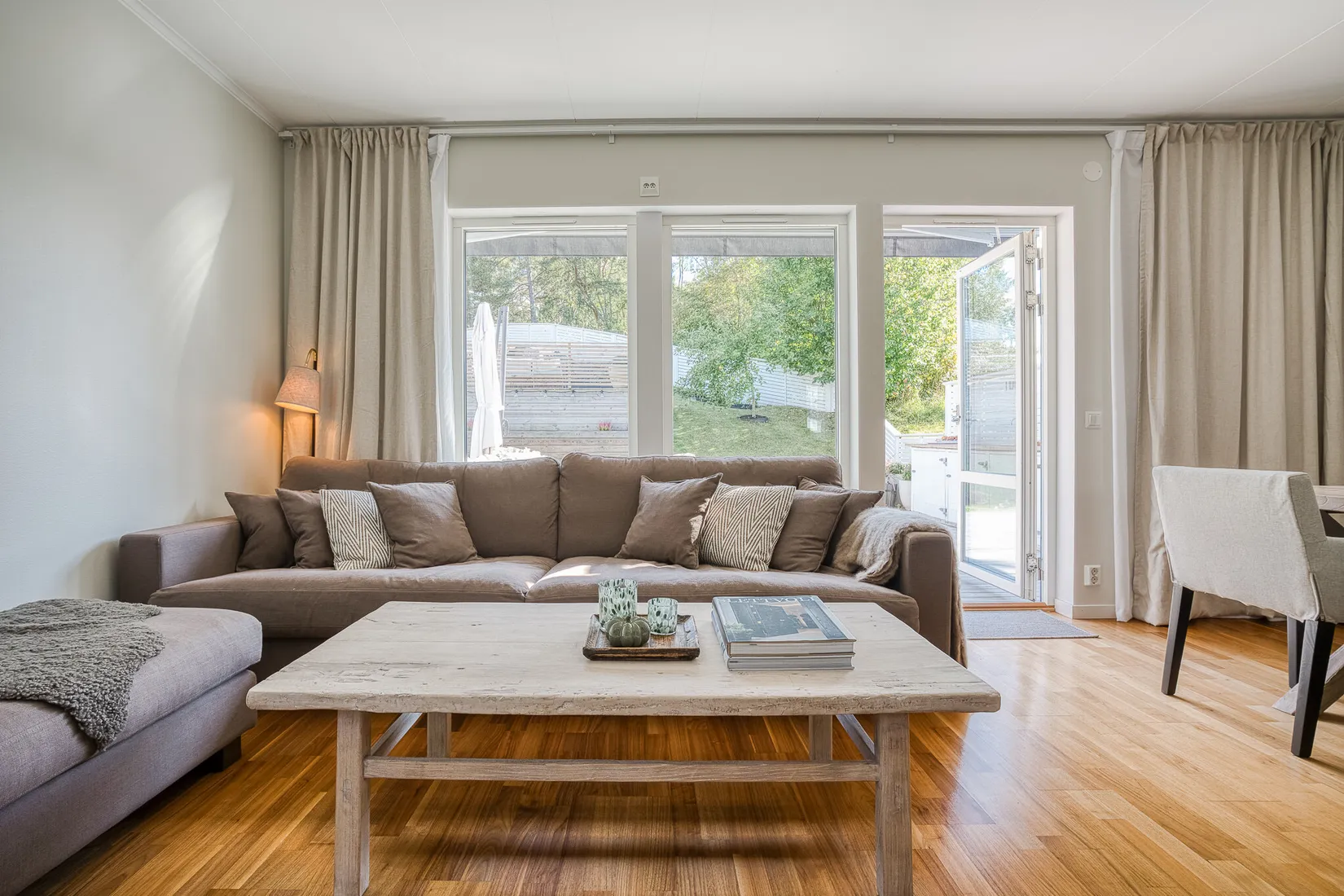 Radhus, Norra Atriumvägen 18, Kvisslingby, Österåker