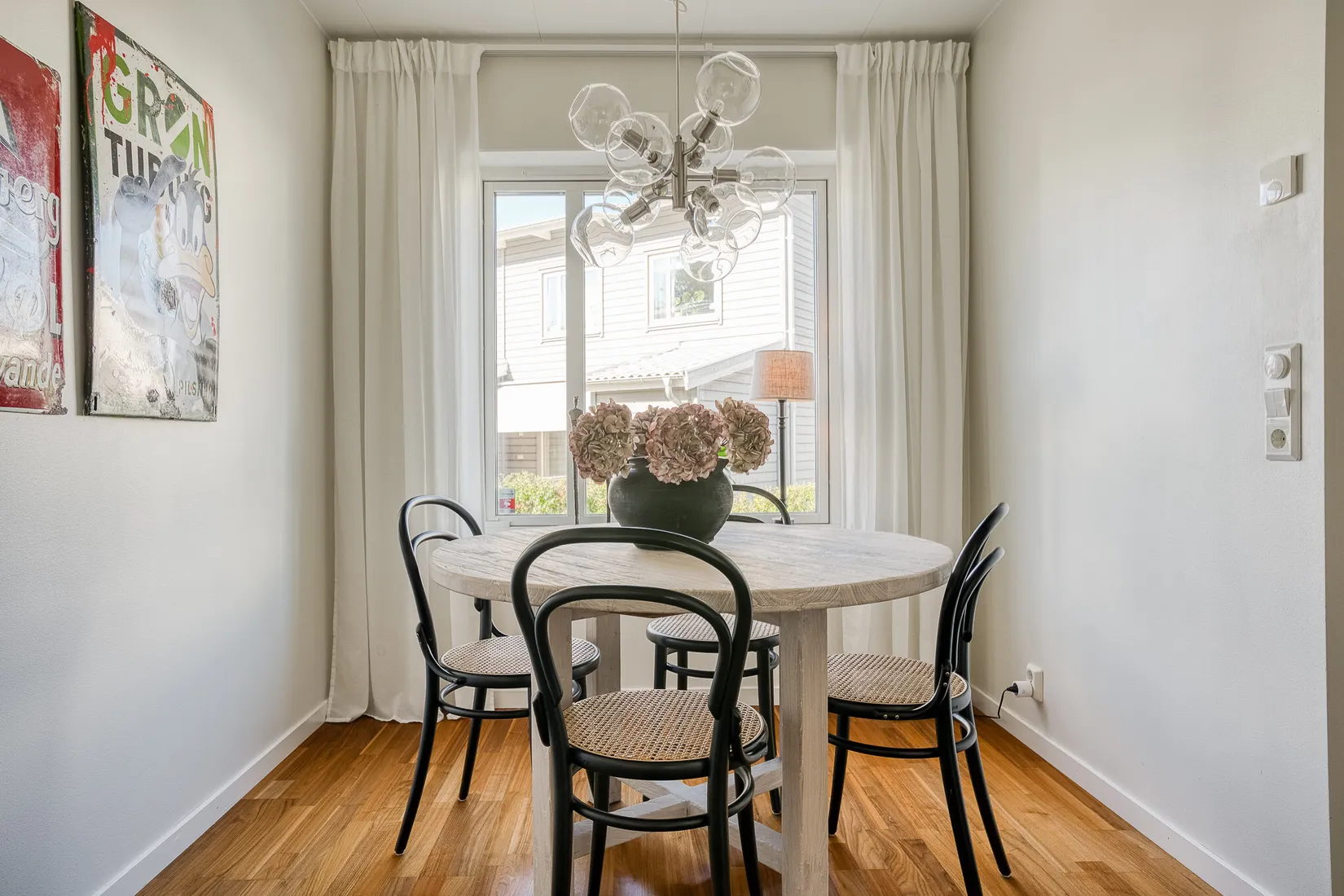Radhus, Norra Atriumvägen 18, Kvisslingby, Österåker