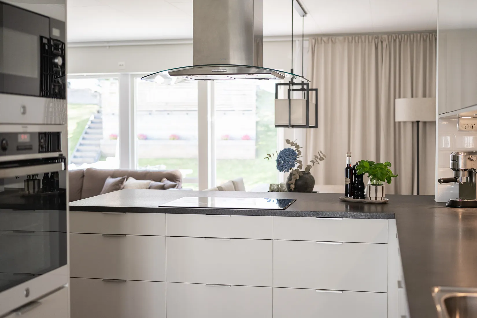Radhus, Norra Atriumvägen 18, Kvisslingby, Österåker