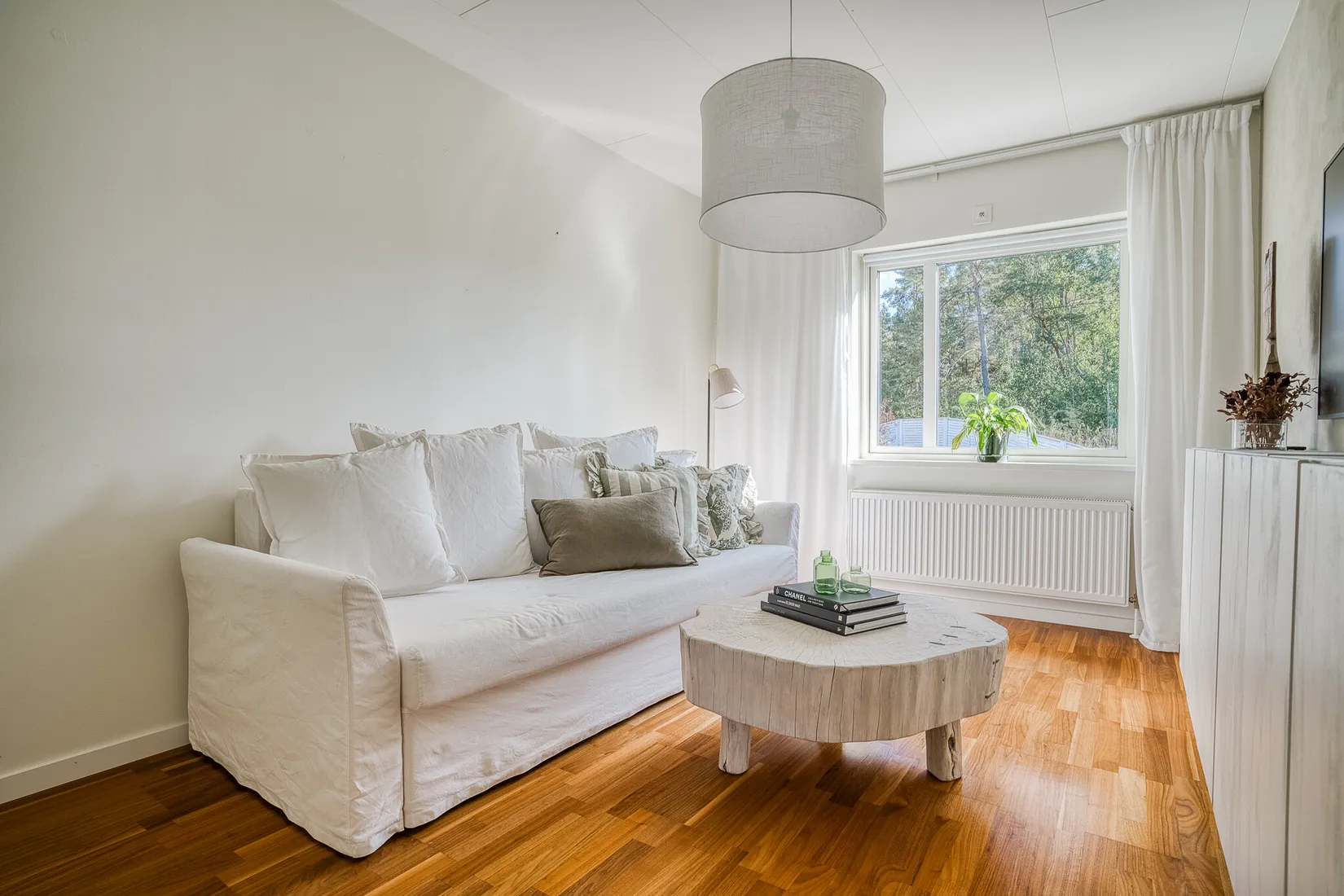 Radhus, Norra Atriumvägen 18, Kvisslingby, Österåker