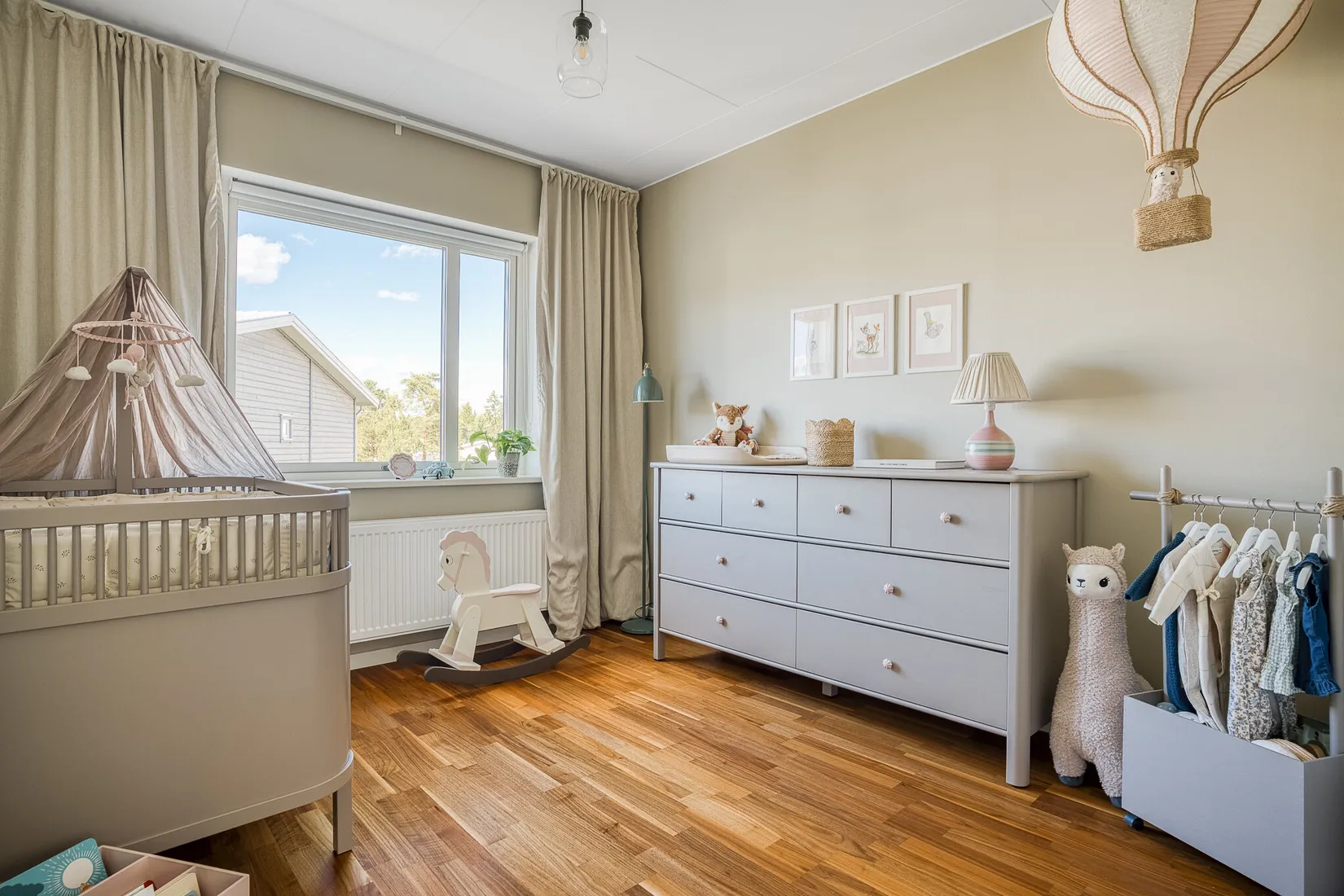 Radhus, Norra Atriumvägen 18, Kvisslingby, Österåker