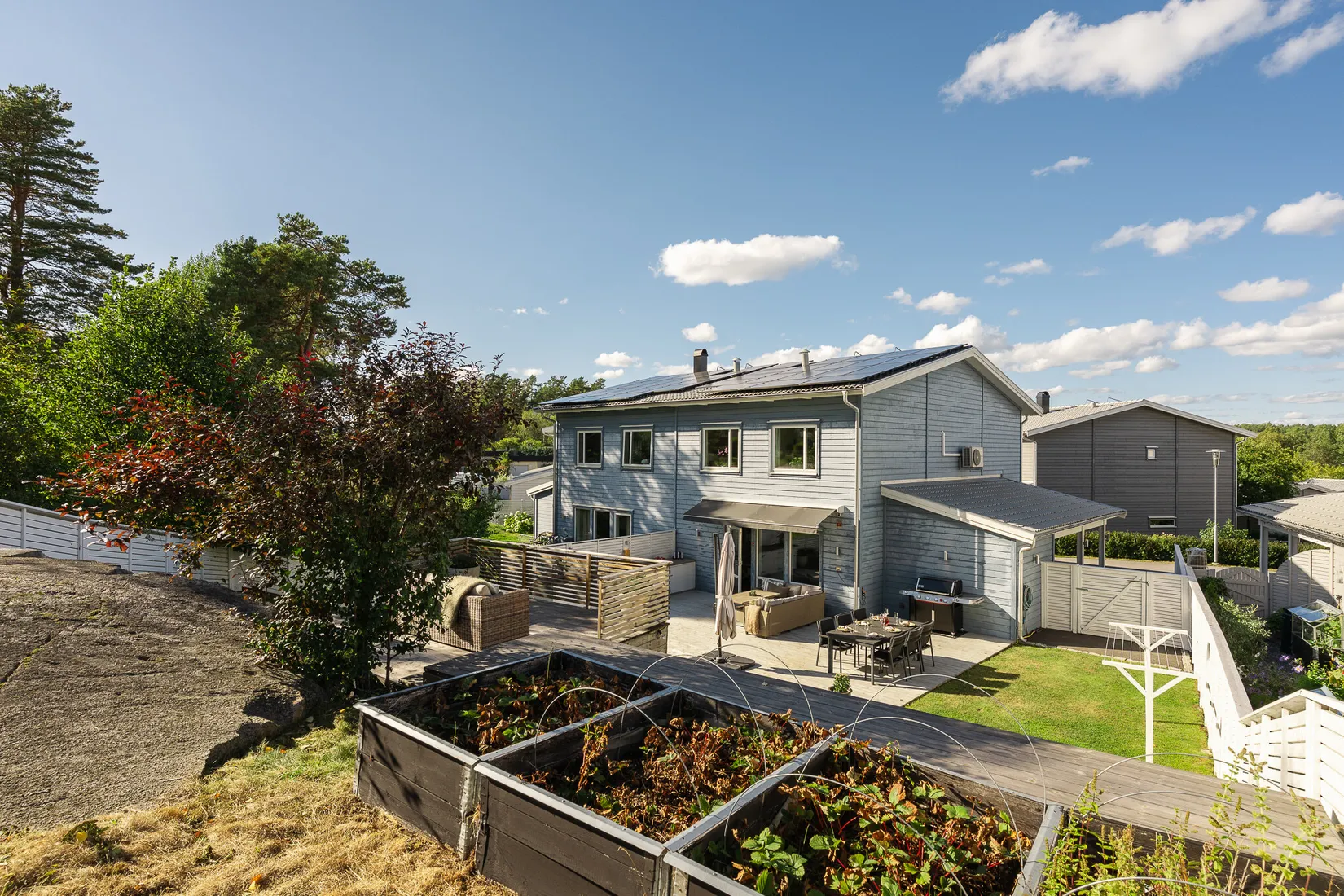 Radhus, Norra Atriumvägen 18, Kvisslingby, Österåker