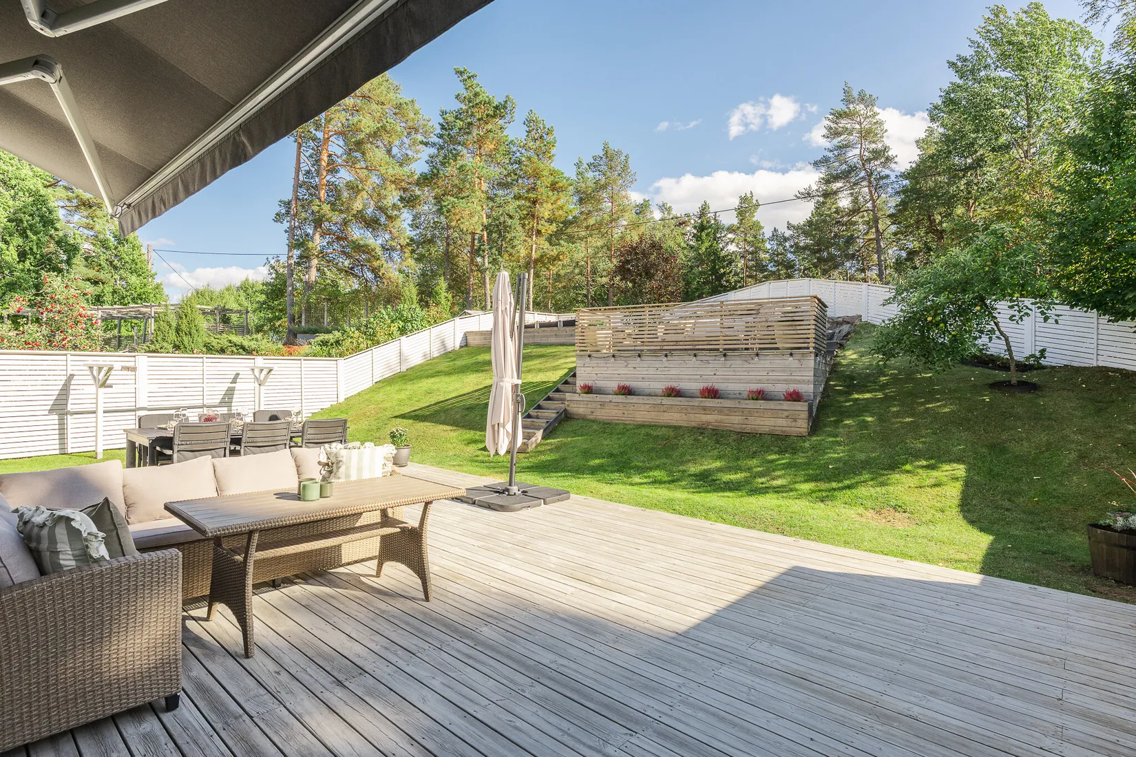 Radhus, Norra Atriumvägen 18, Kvisslingby, Österåker