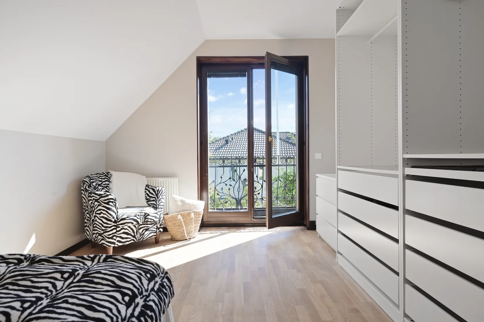 Villa, Orionvägen 95B, Skälby, Järfälla