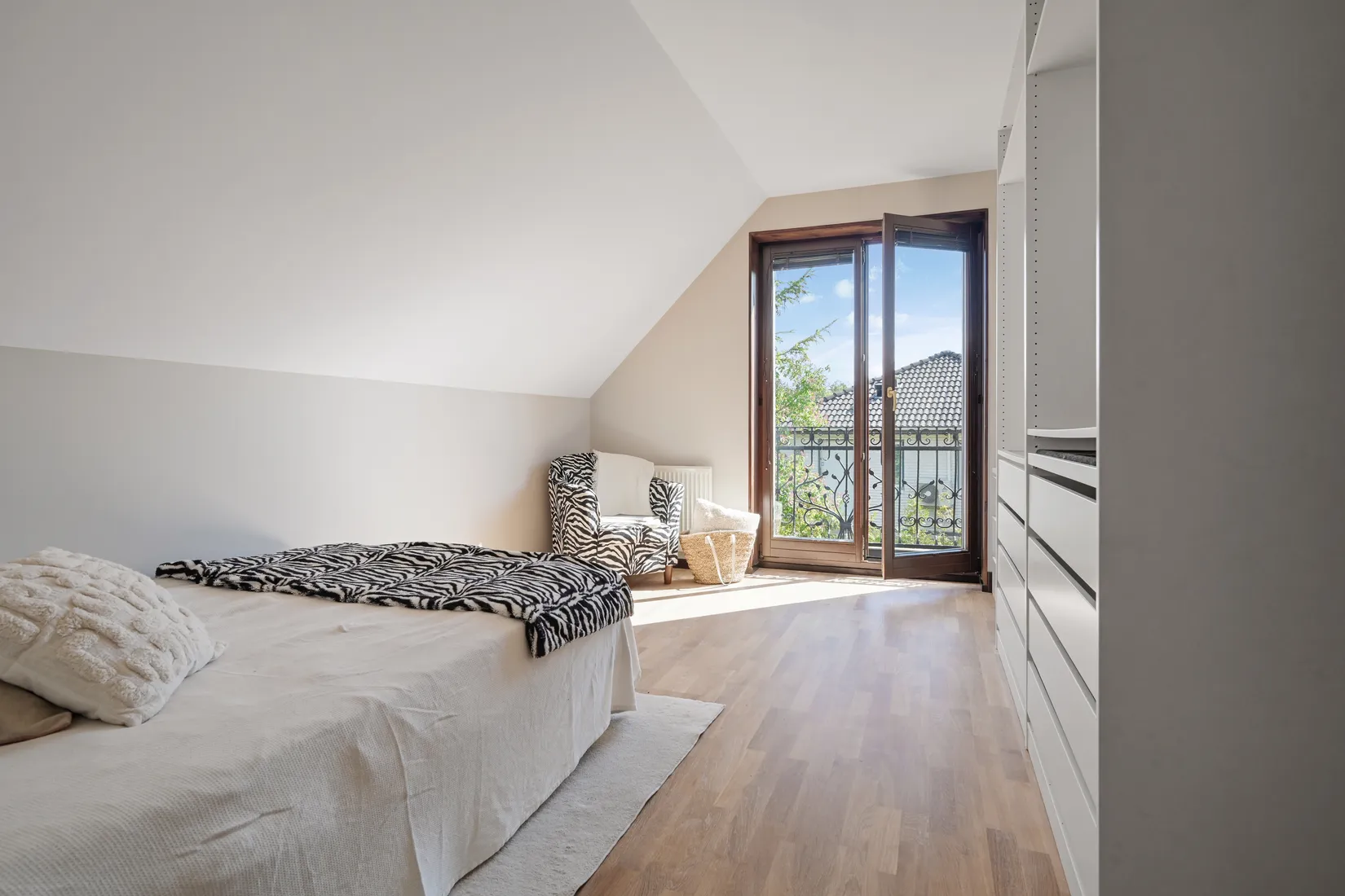 Villa, Orionvägen 95B, Skälby, Järfälla