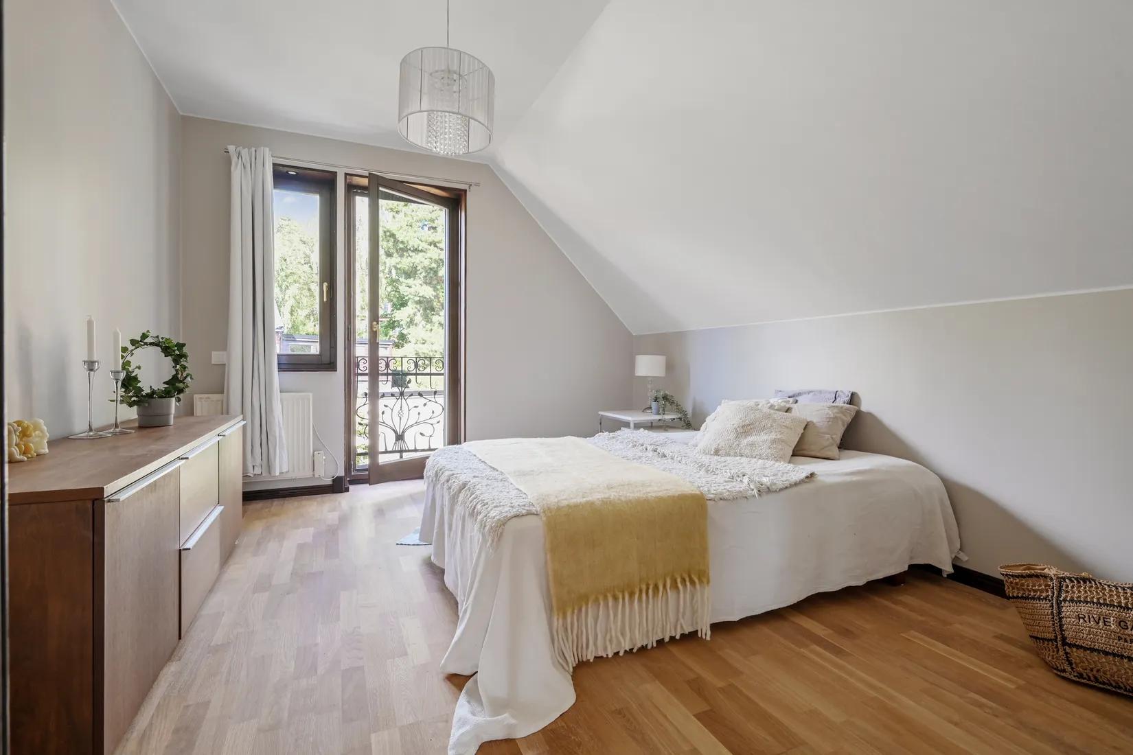 Villa, Orionvägen 95B, Skälby, Järfälla