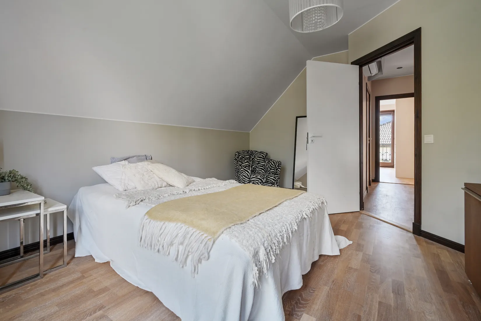 Villa, Orionvägen 95B, Skälby, Järfälla