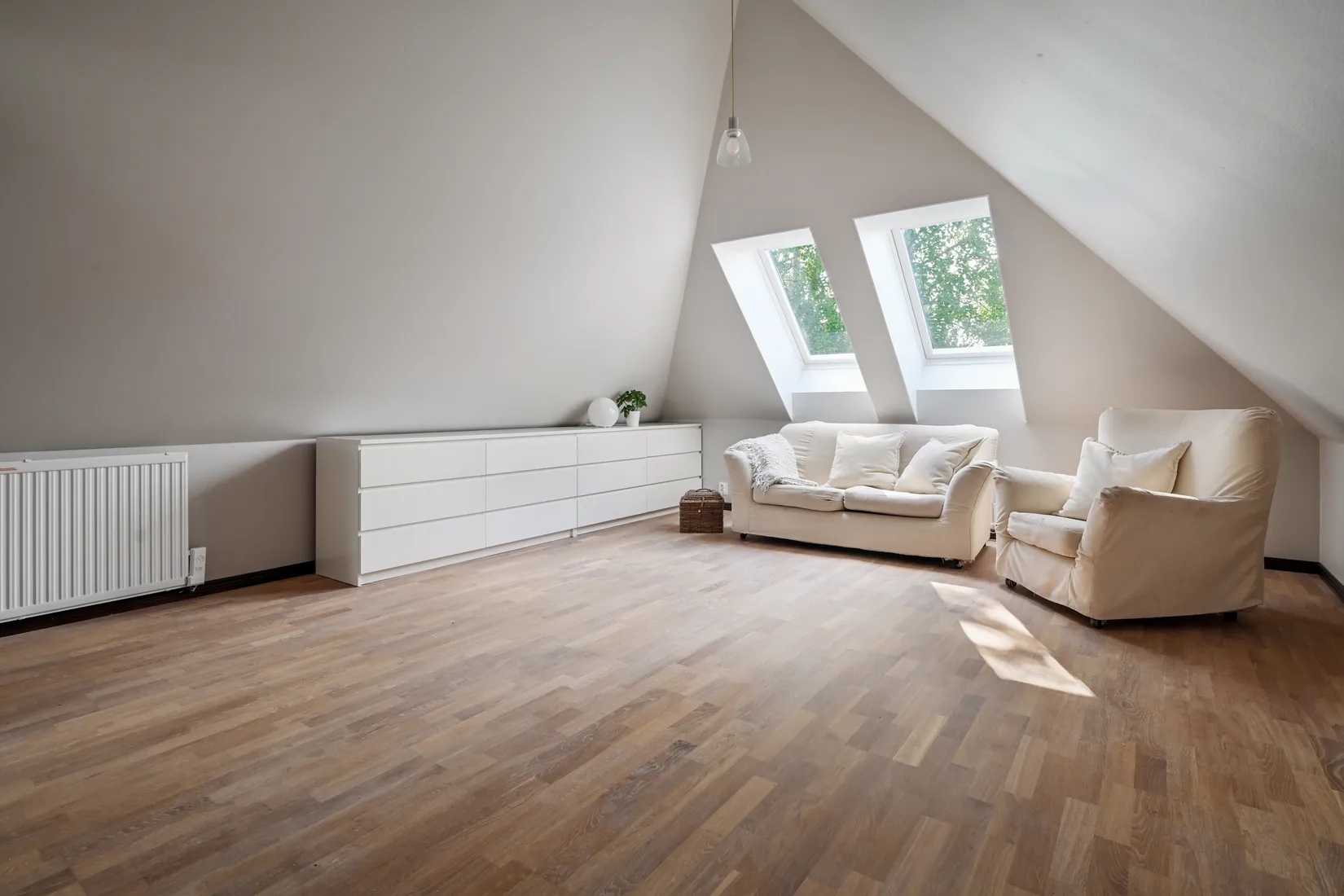 Villa, Orionvägen 95B, Skälby, Järfälla