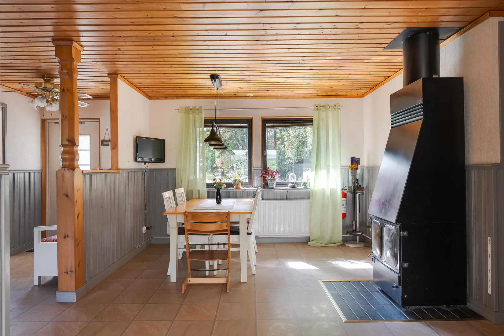 Villa, Midsommarvägen 10, Vingåker