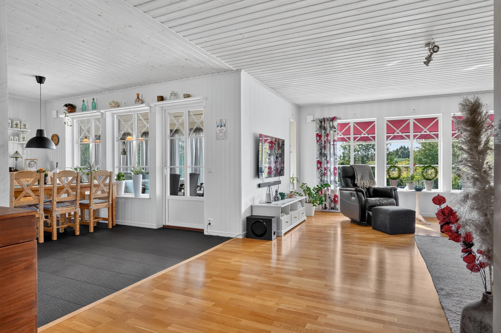 Villa, Skäverud Hagen 1, Karlsborg