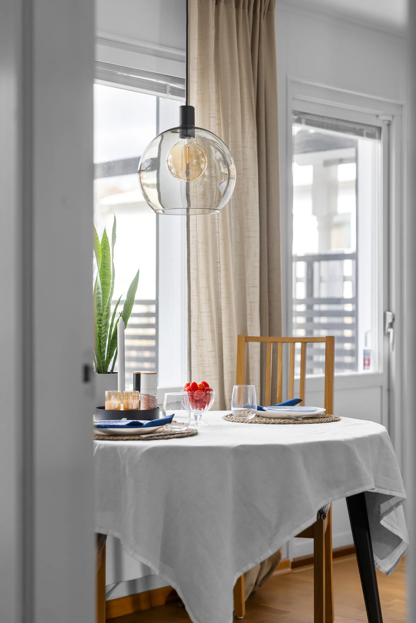 Radhus, Högholmsgränd 35, Skärholmen, Stockholm