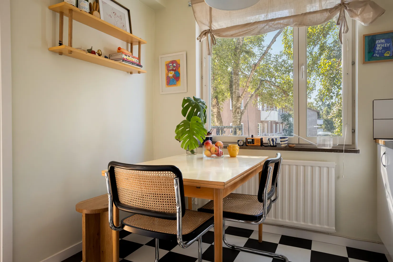 Bostadsrätt, Emågatan 39, 2tr, Bagarmossen, Stockholm