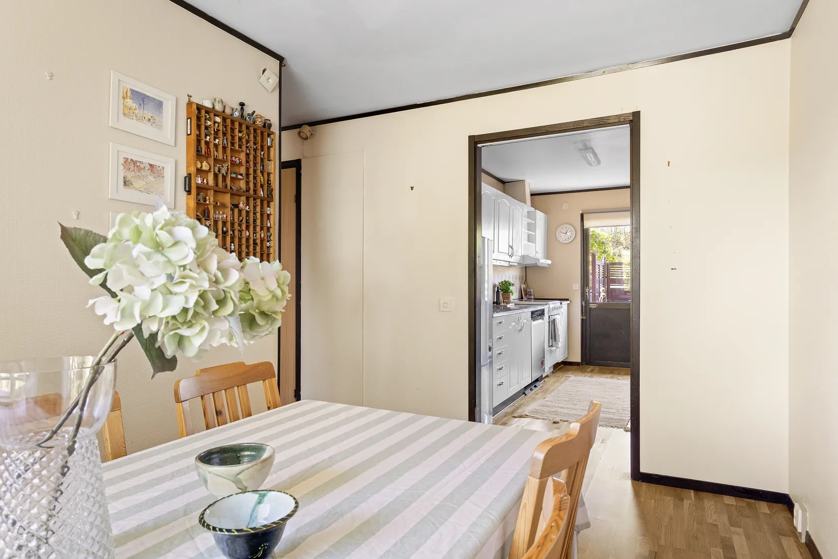 Villa, Solrosvägen 6, Kallhälls Villastad, Järfälla