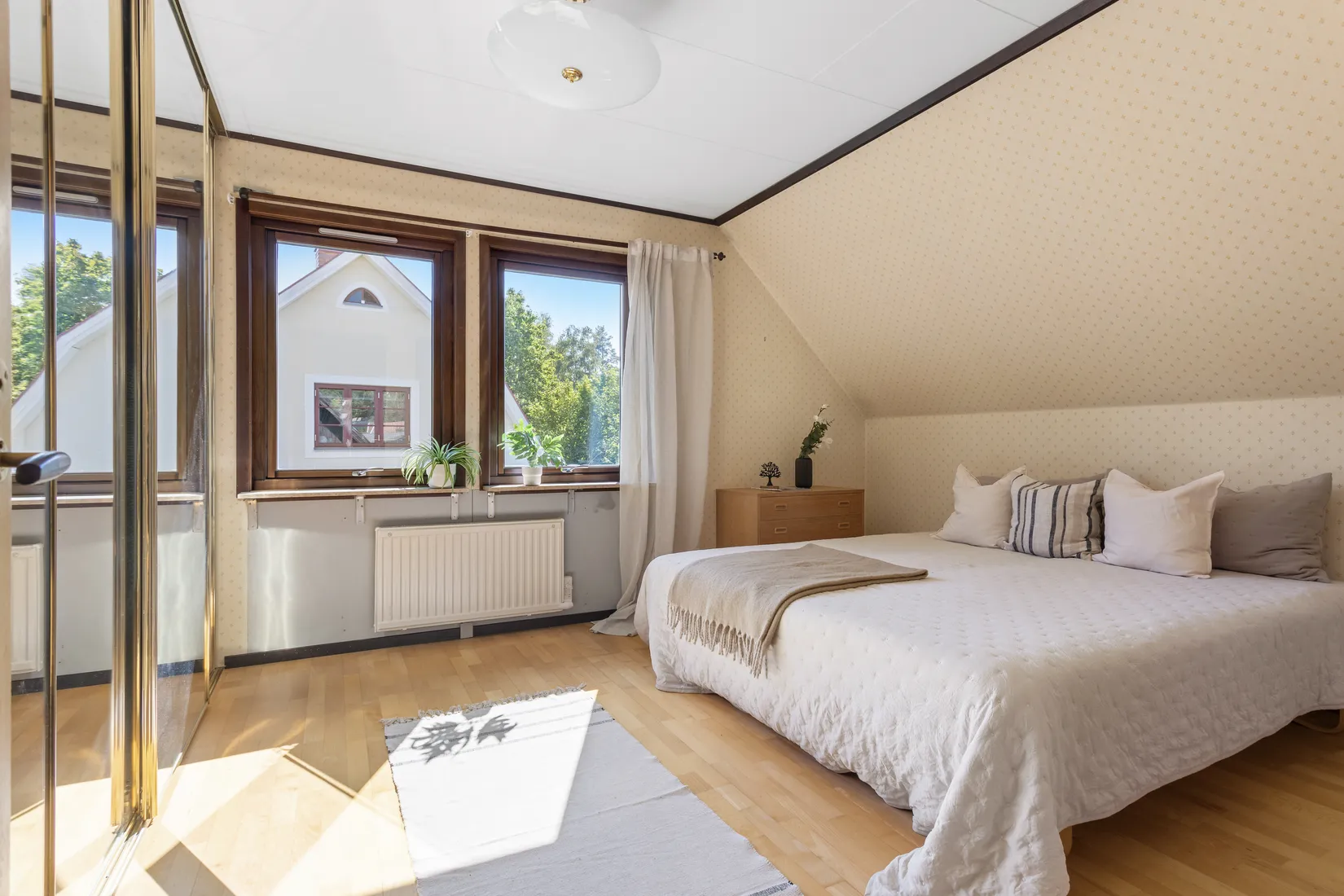 Villa, Solrosvägen 6, Kallhälls Villastad, Järfälla