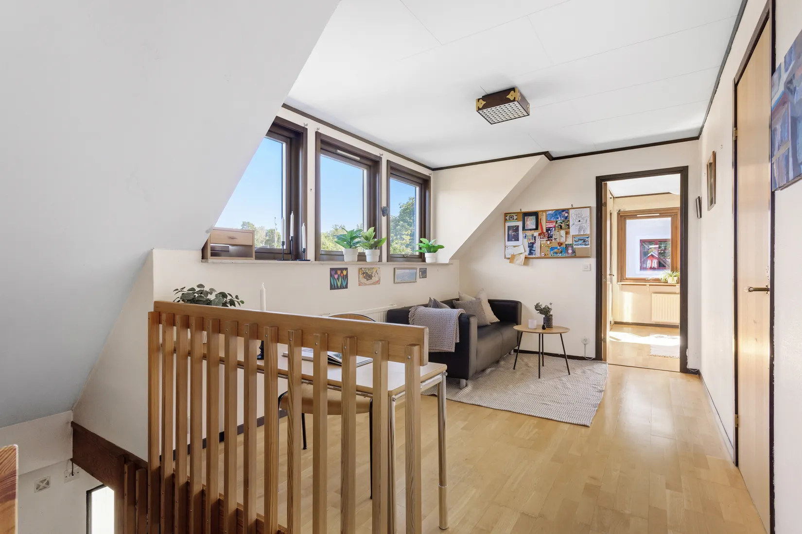 Villa, Solrosvägen 6, Kallhälls Villastad, Järfälla