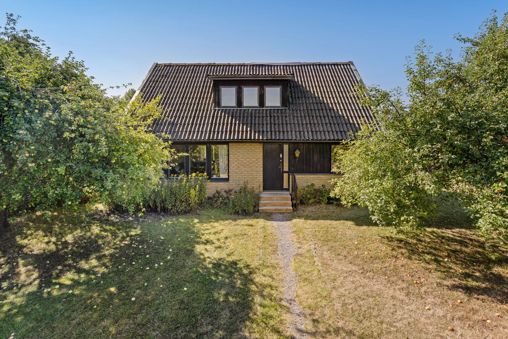 Villa, Solrosvägen 6, Kallhälls Villastad, Järfälla