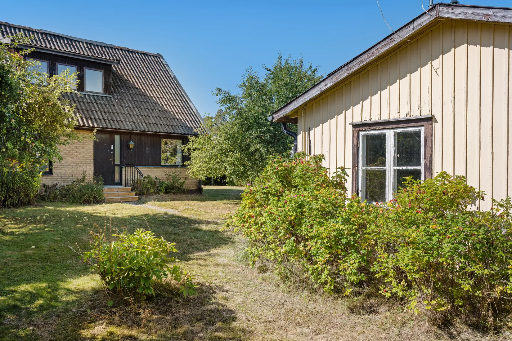 Villa, Solrosvägen 6, Kallhälls Villastad, Järfälla