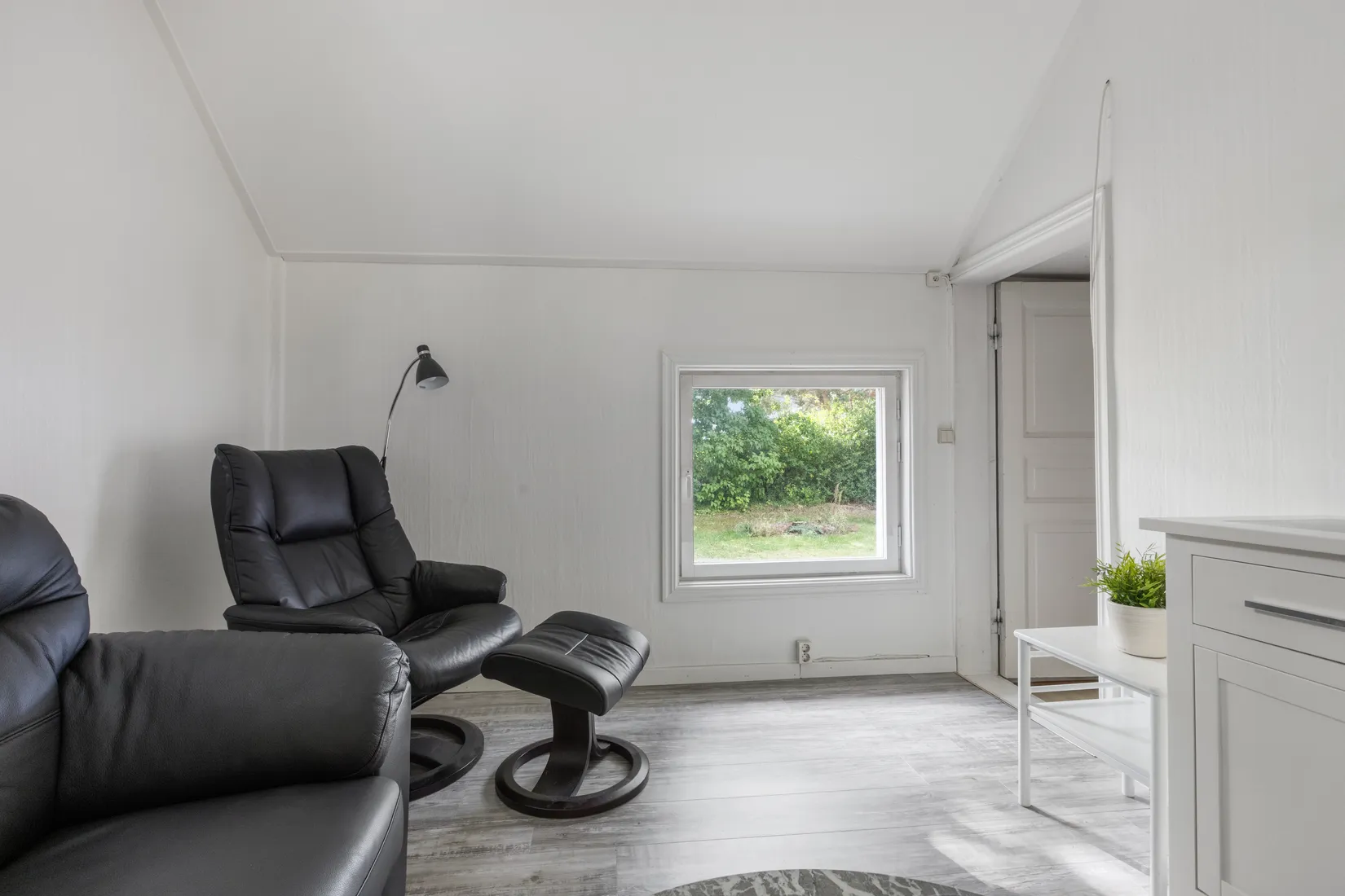 Villa, Jungavägen 53, Jung, Vara