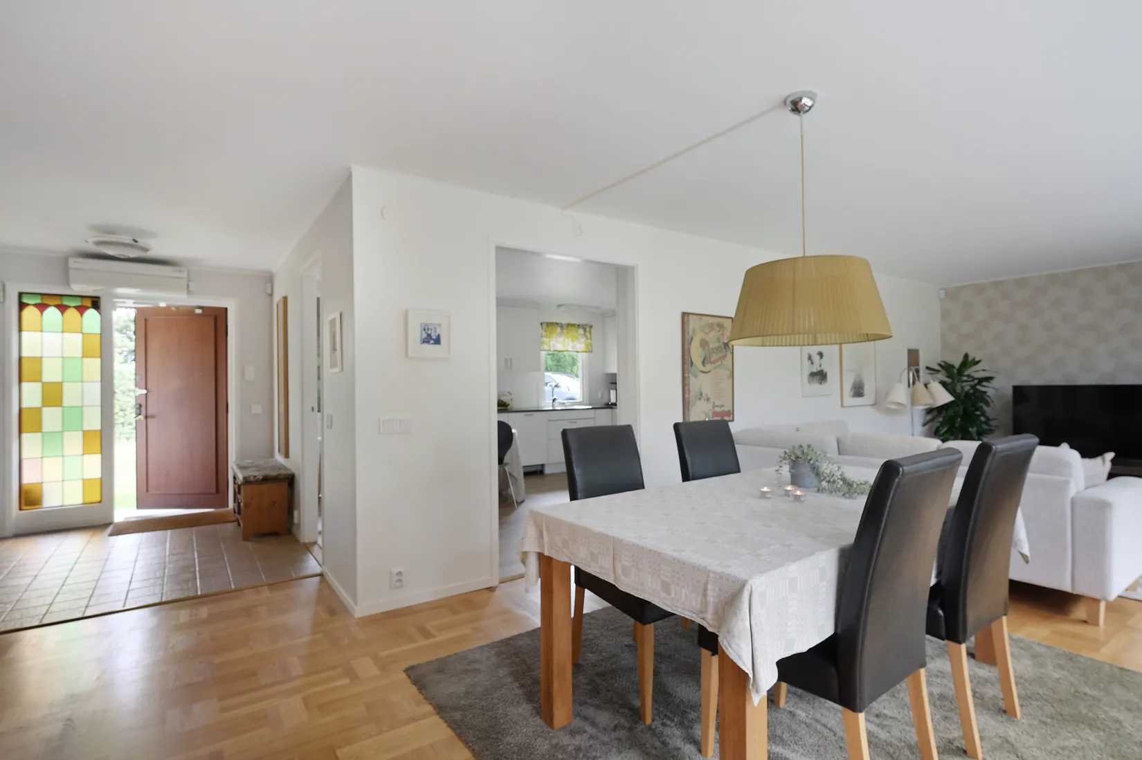 Villa, Pilotvägen 2B, Barkarby, Järfälla
