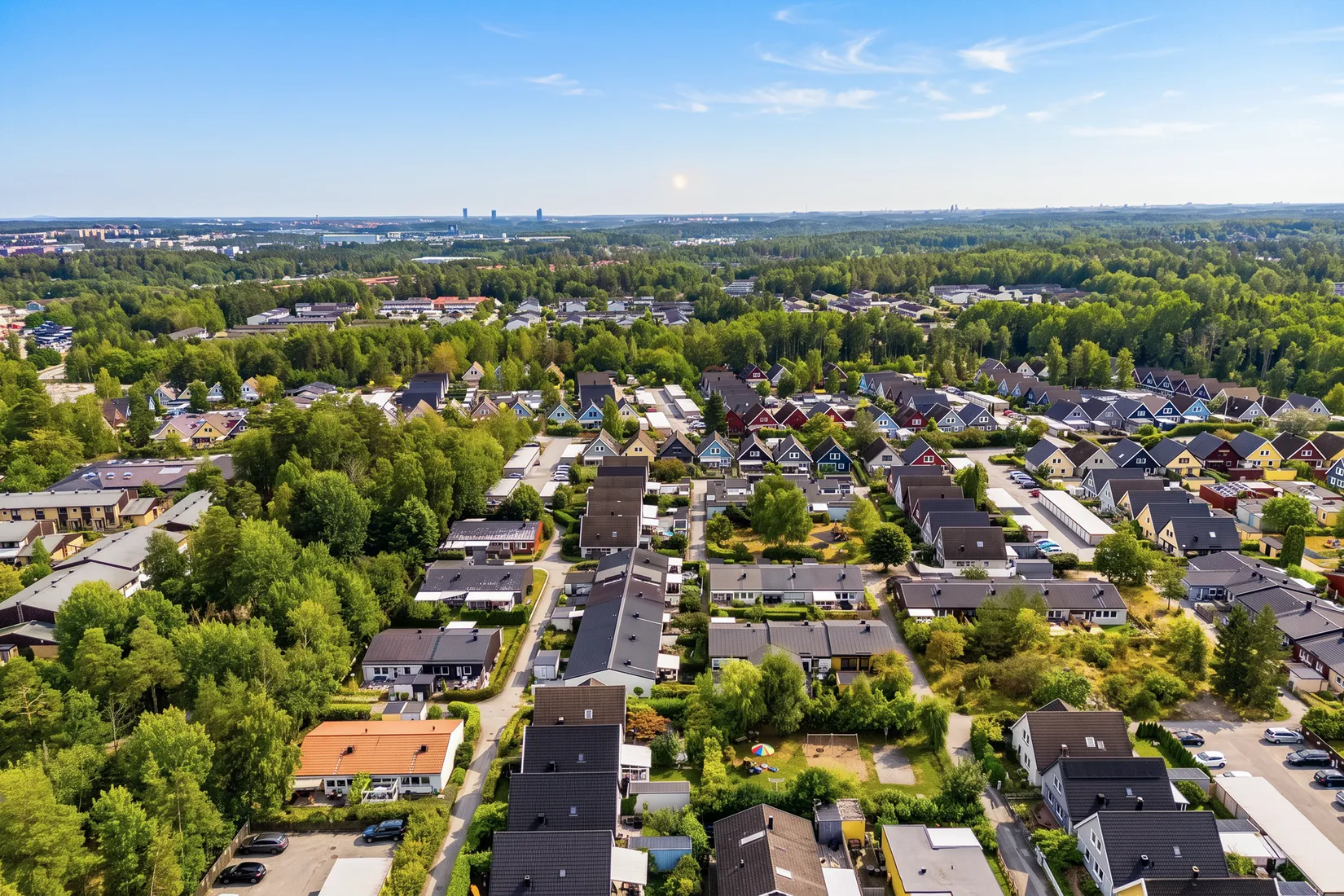 Radhus, Braxengränd 34, Viksjö, Järfälla