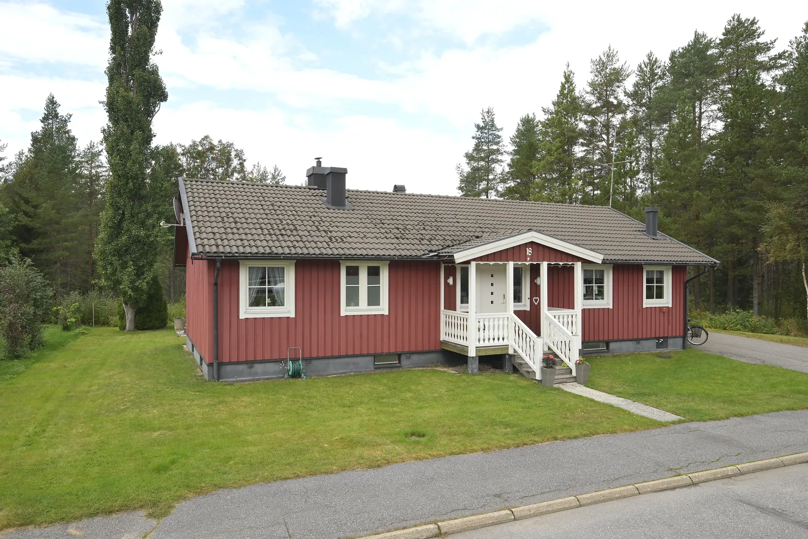 Villa, Klövervägen 18, Sävar, Umeå
