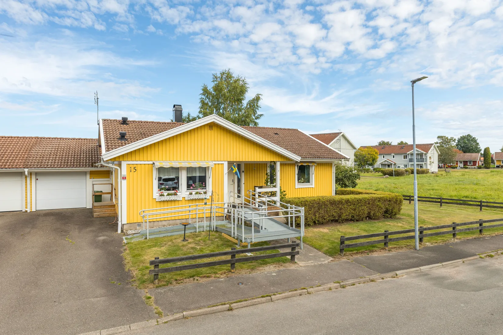 Radhus, Eneborgsvägen 15, Skövde