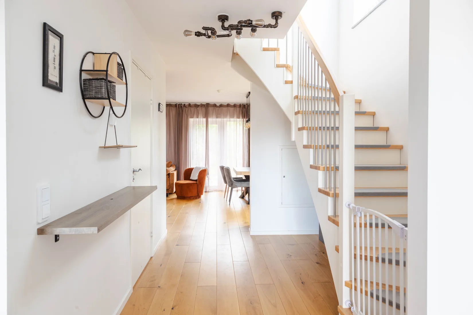 Radhus, Skogsbetesvägen 18, Gäddeholm, Västerås