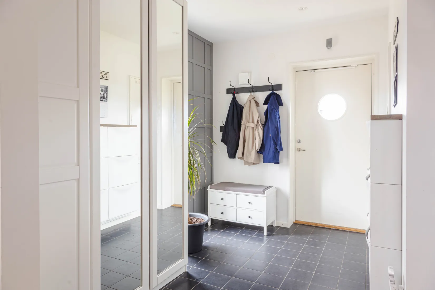 Radhus, Skogsbetesvägen 18, Gäddeholm, Västerås