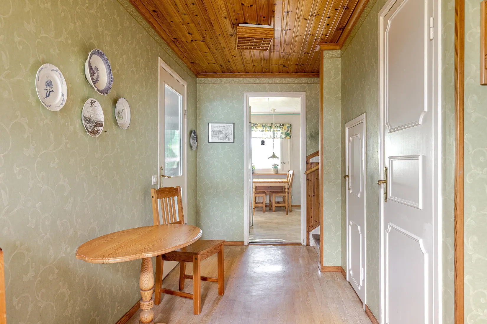 Radhus, Leverstadsvägen 77, Leverstad, Mariestad