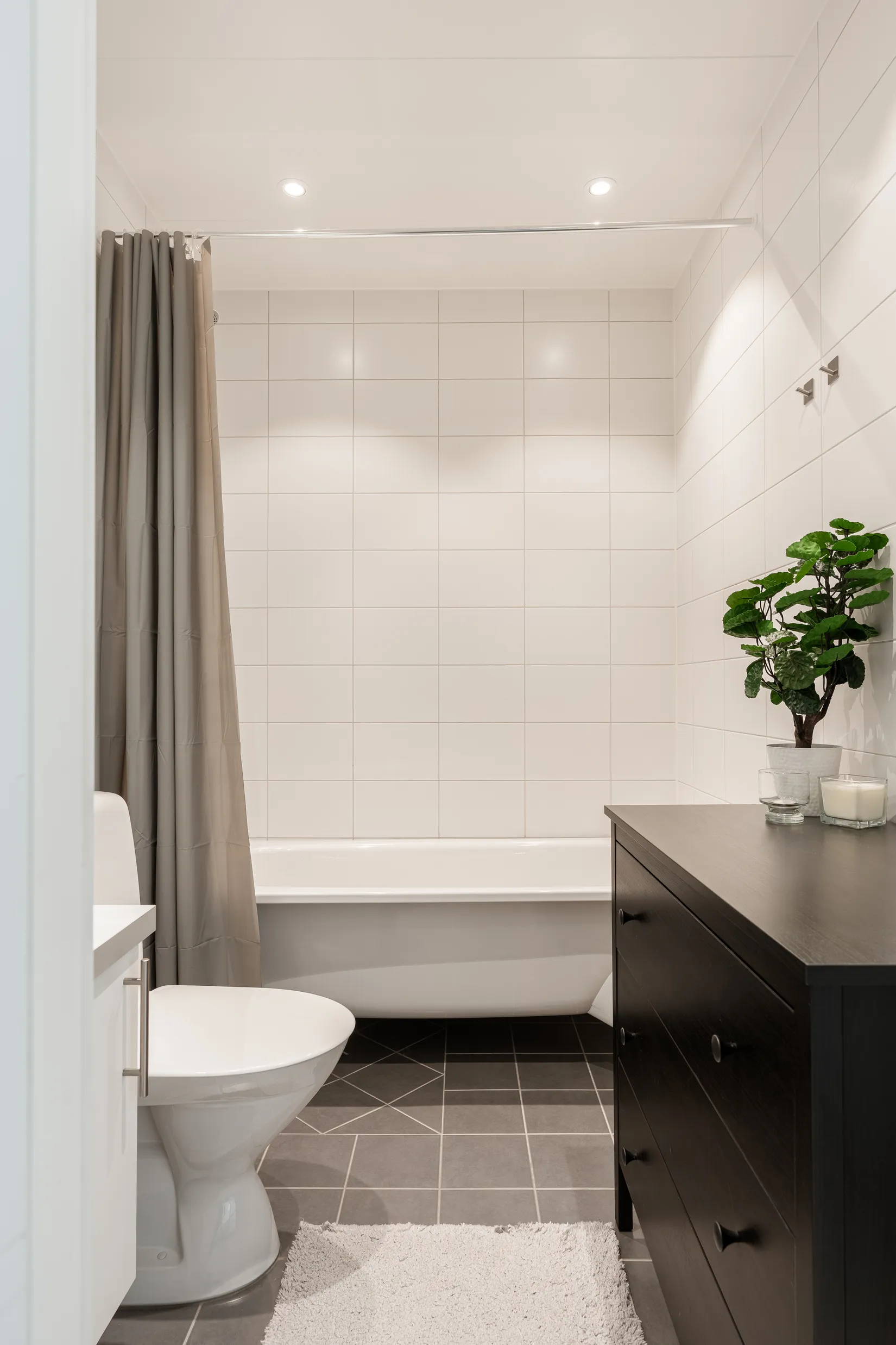 Radhus, Gulsparvvägen 45, Brittsbo, Östersund