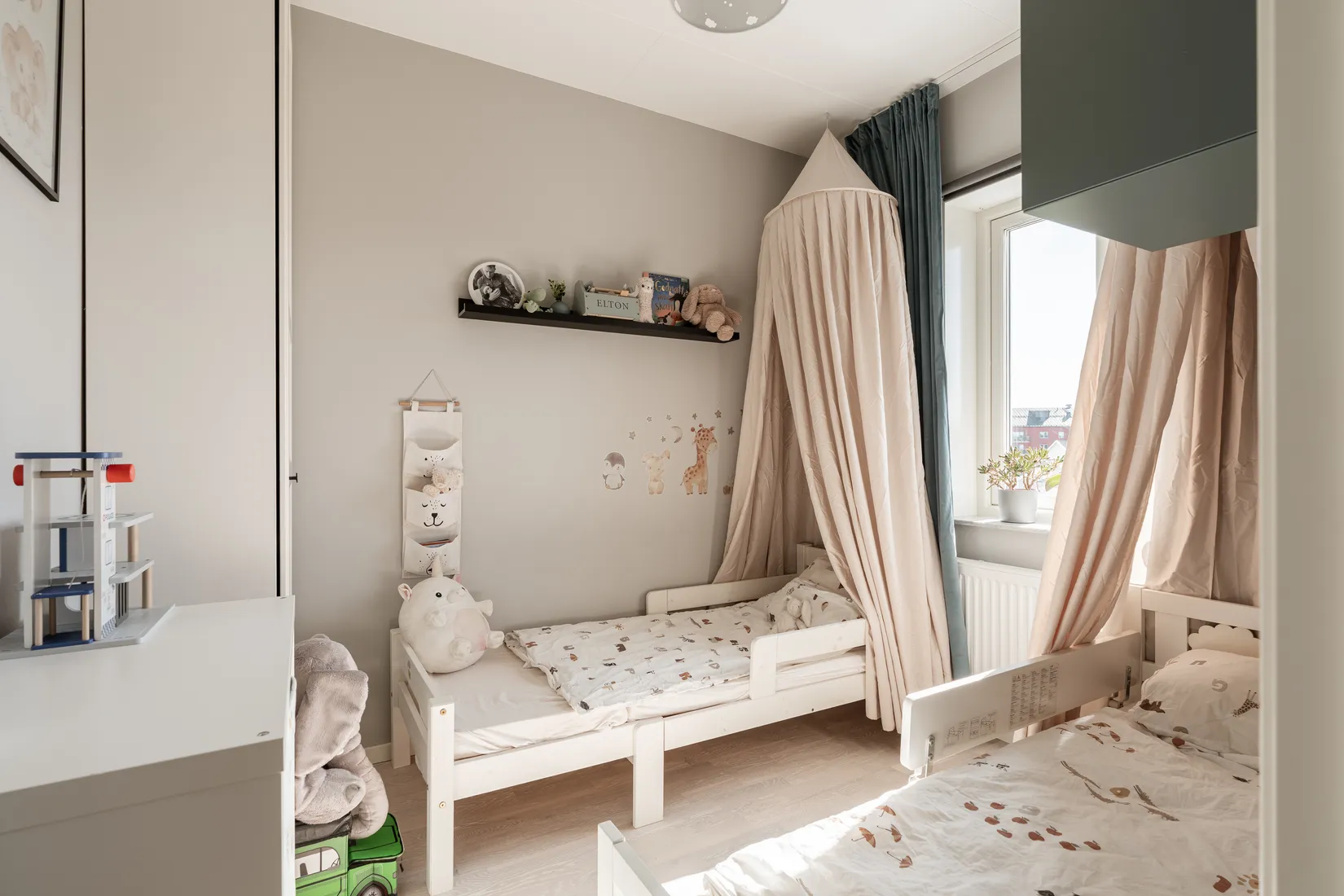 Radhus, Gulsparvvägen 45, Brittsbo, Östersund