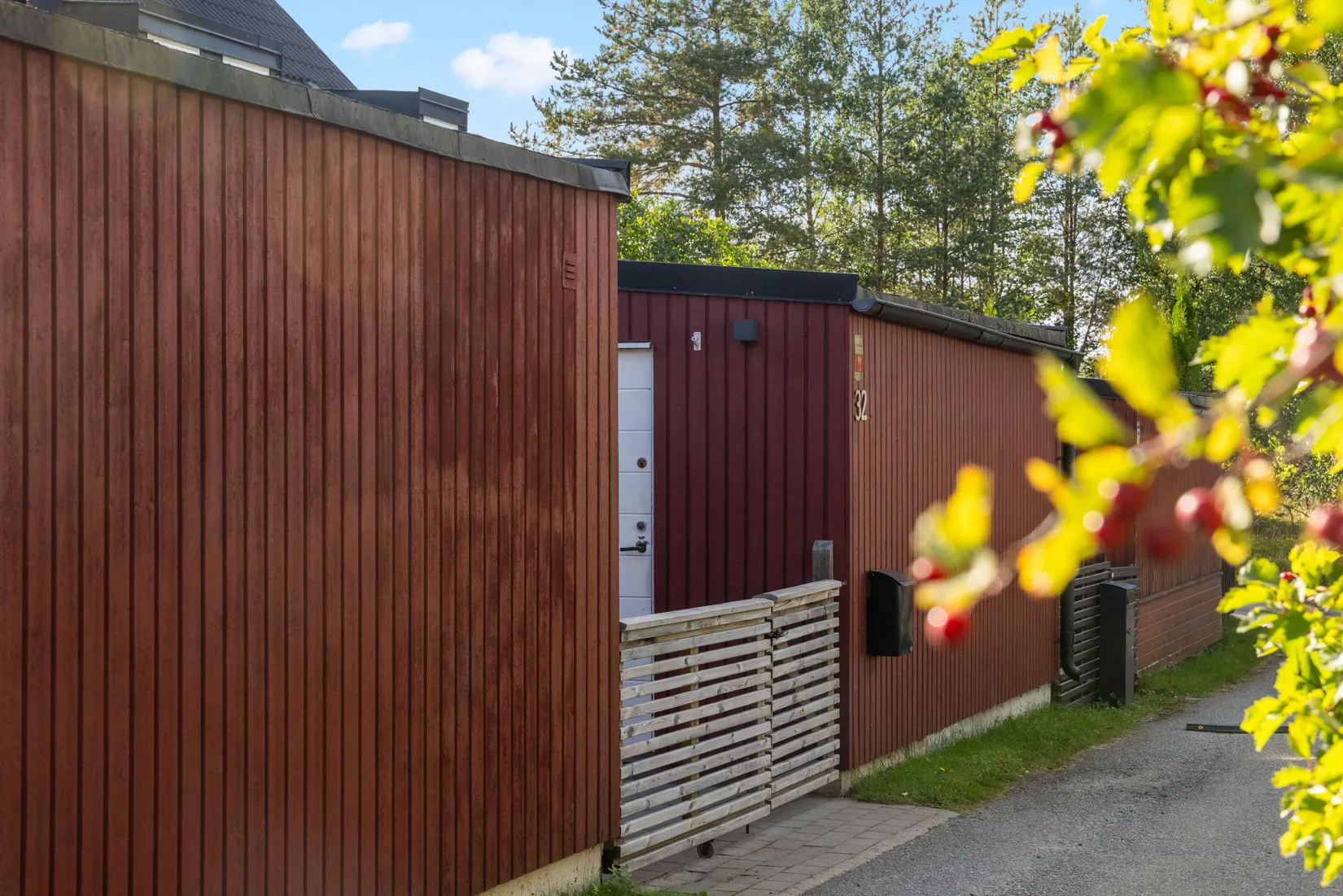 Radhus, Korpvägen 32, Tumba - Skäcklinge, Botkyrka