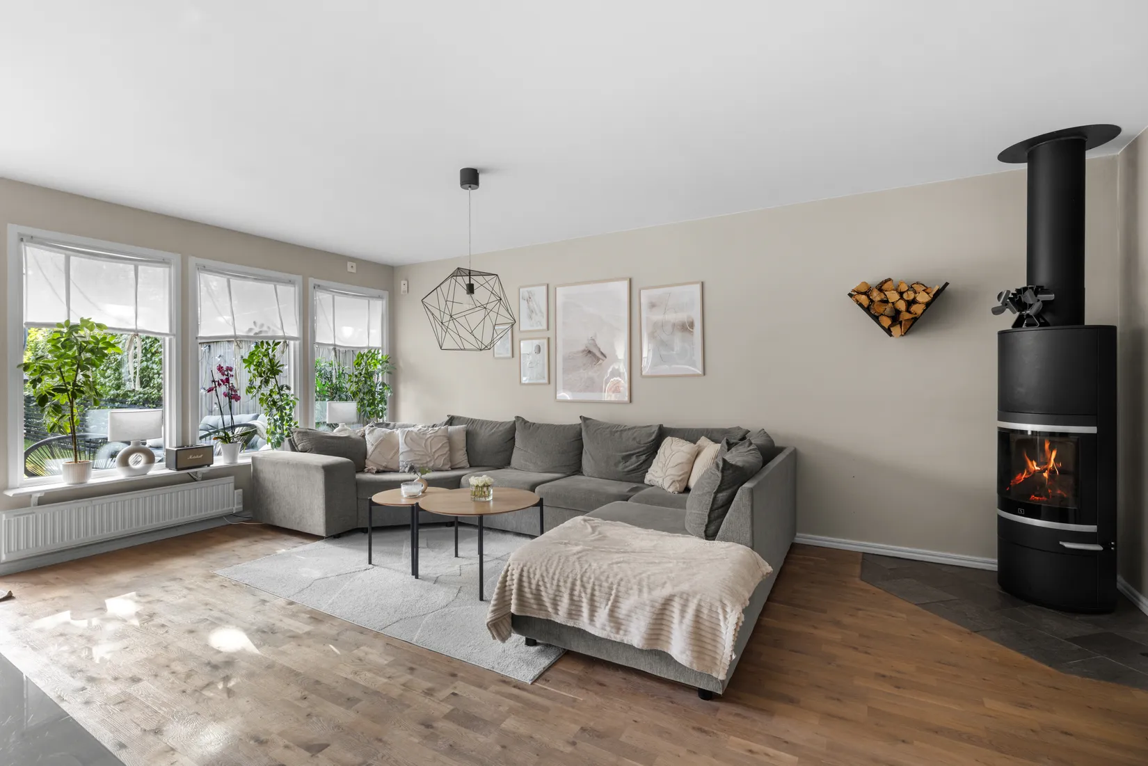 Radhus, Korpvägen 32, Tumba - Skäcklinge, Botkyrka